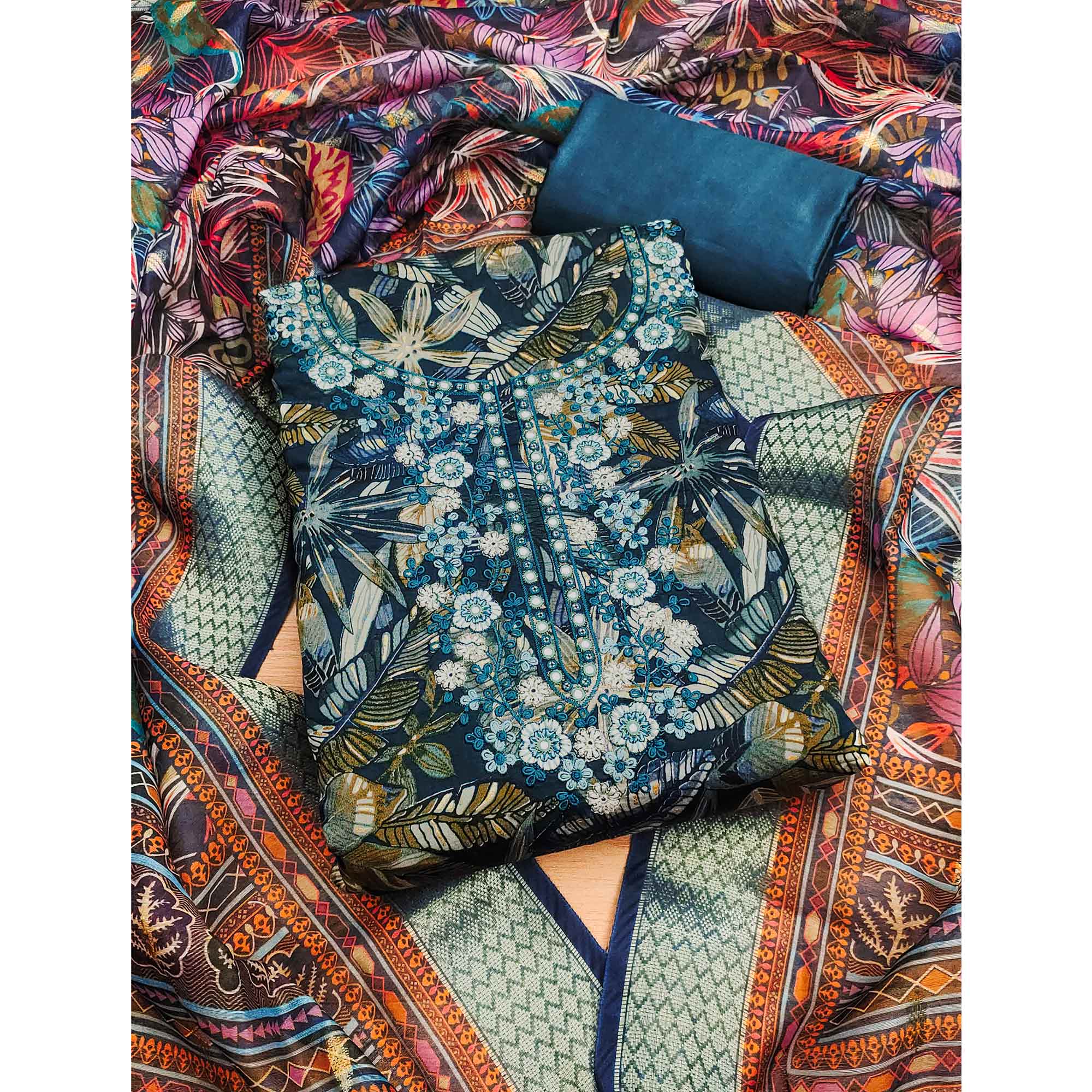 Peachmode Morpich Blue Floral Printed Pure Cotton Dress Material - view 3