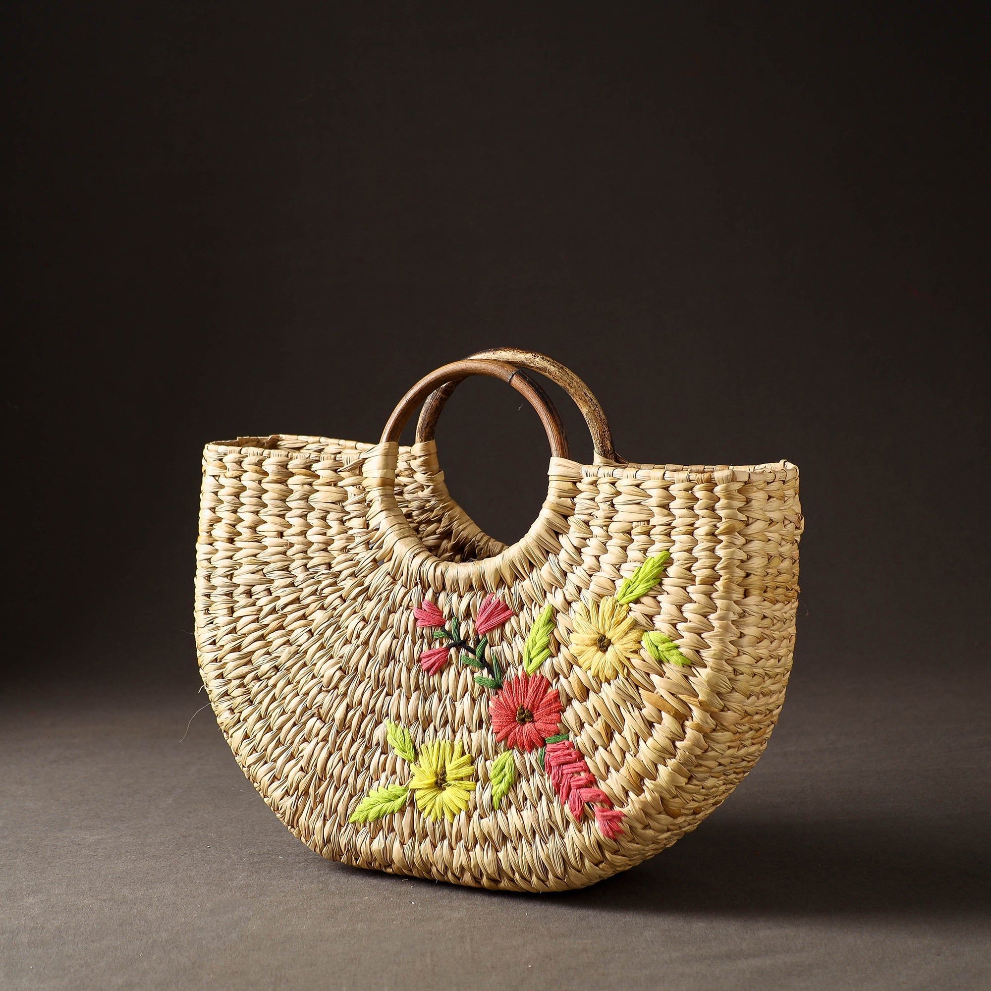 ITOKRI CRAFTS INITIATIVE Beige - Handcrafted Natural Water Reed Embroidered Hand Bag - view 2