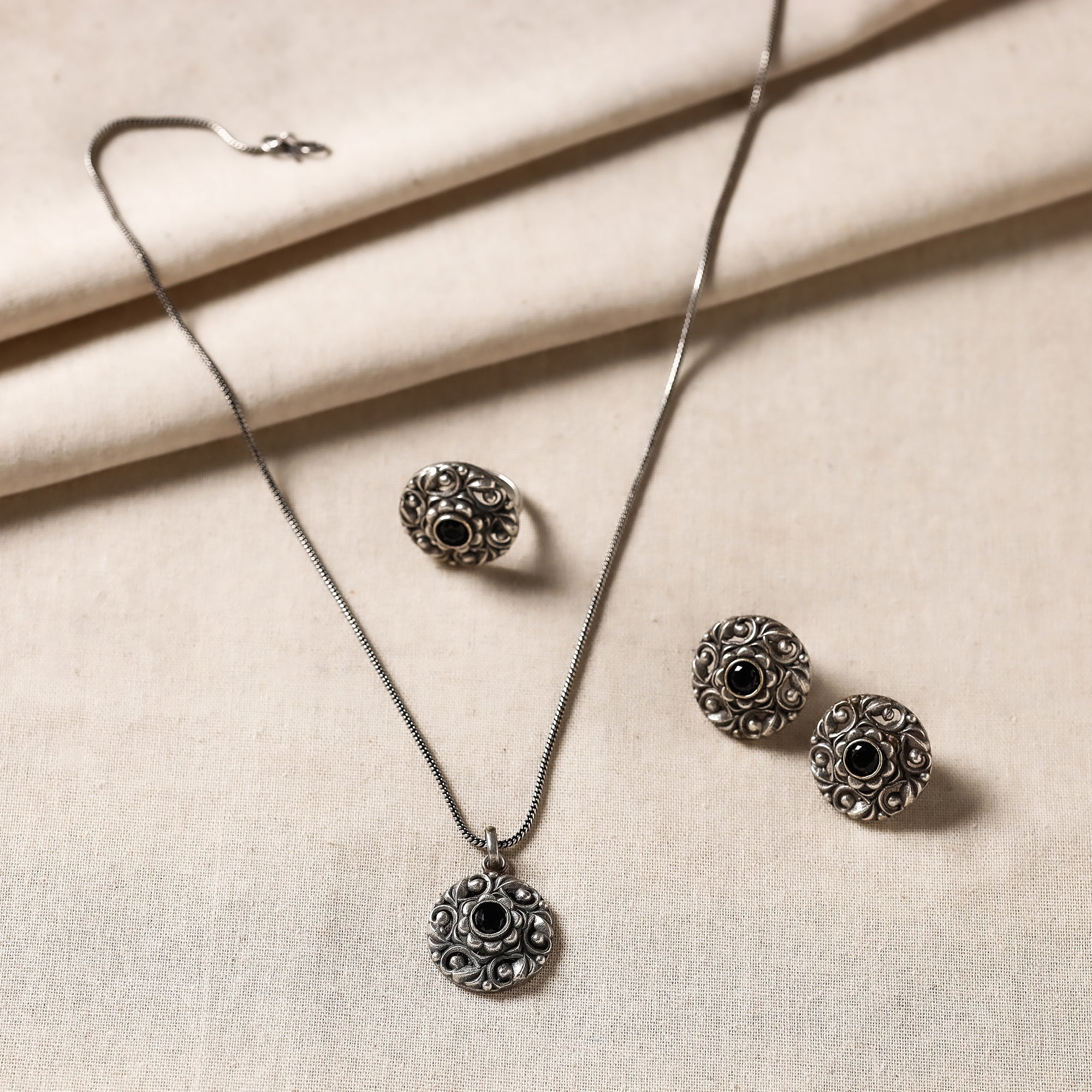WHITE RIVER STORIES Antique Silver Finish Oxidised Brass Base Stone Work Necklace Set with Ring - view 2