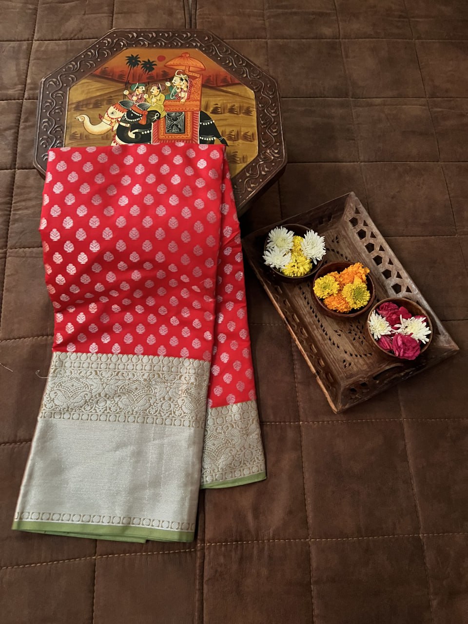 Clothsvilla Red Classic Kanjivaram Silk Saree with Zari Weaving - view 5