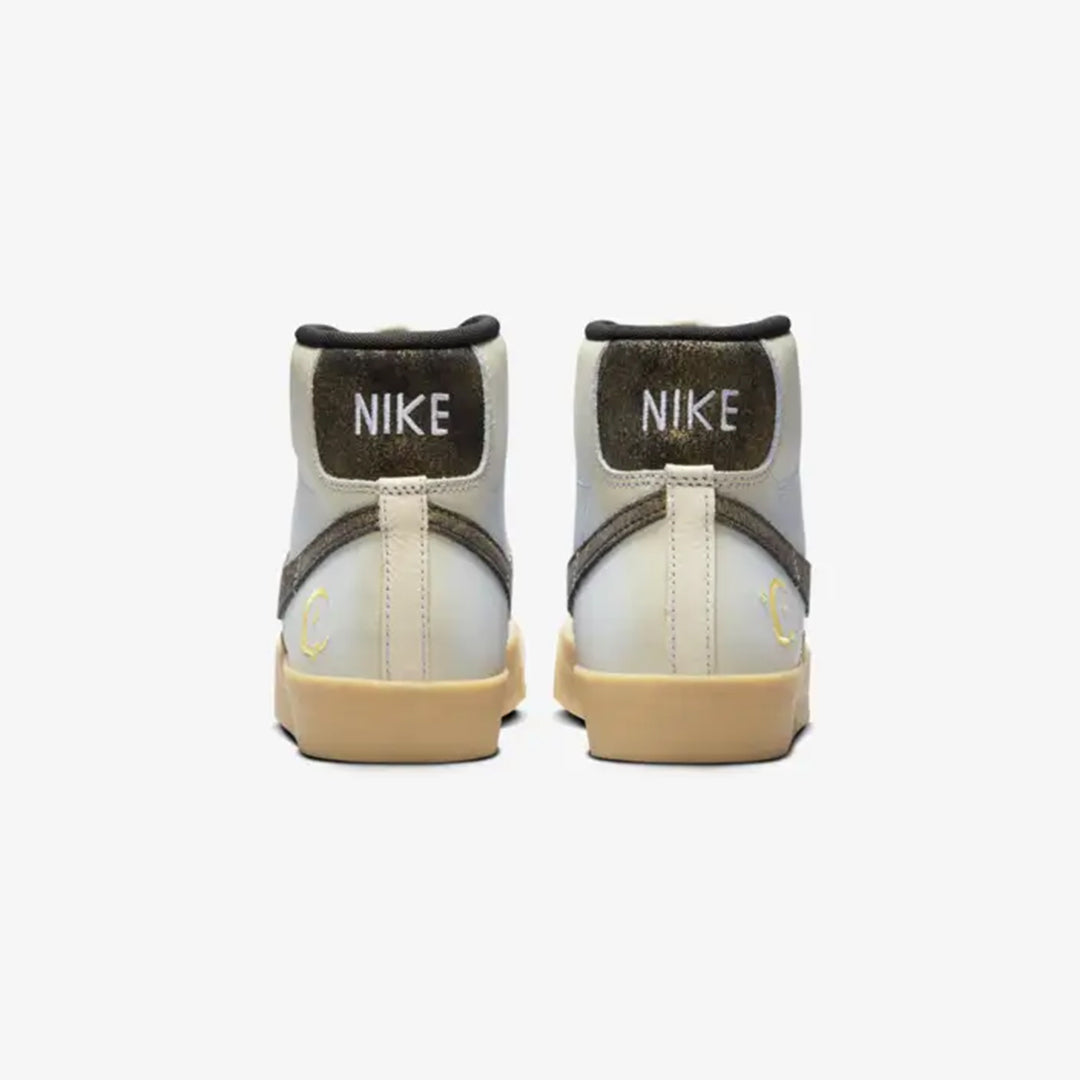 Nike | BLAZER MID '77 PREMIUM { LT OREWOOD BRN/GUM YELLOW-TOPAZ GOLD - view 2