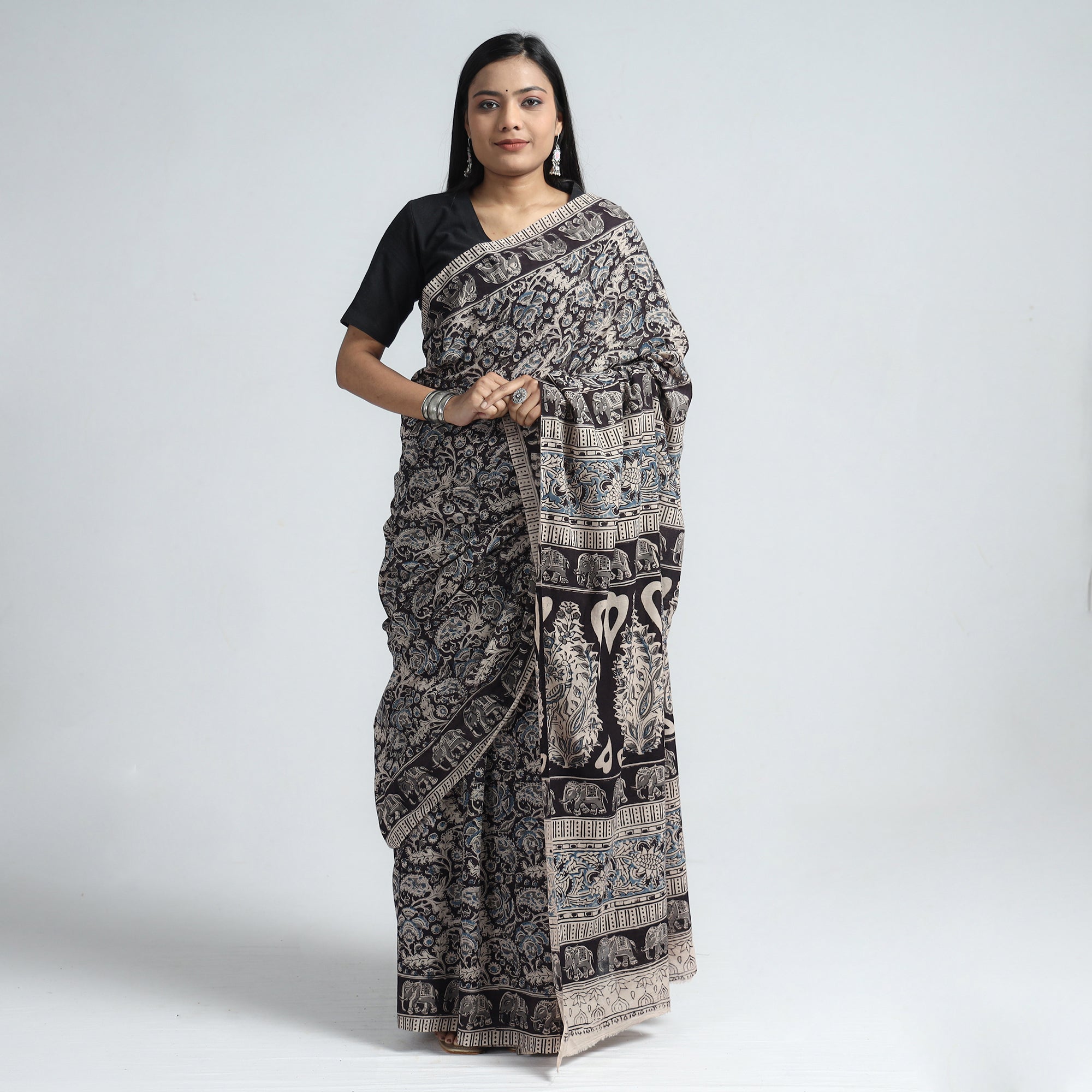 VENKATA BHANU KALAMKARI PEDANA Black - Pedana Block Print Cotton Kalamkari Saree - view 2
