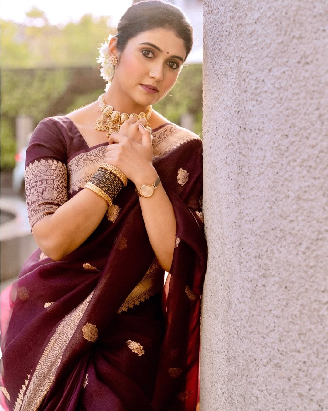 Aayna Incredible Wine Soft Silk Saree With Sizzling Blouse Piece - view 2