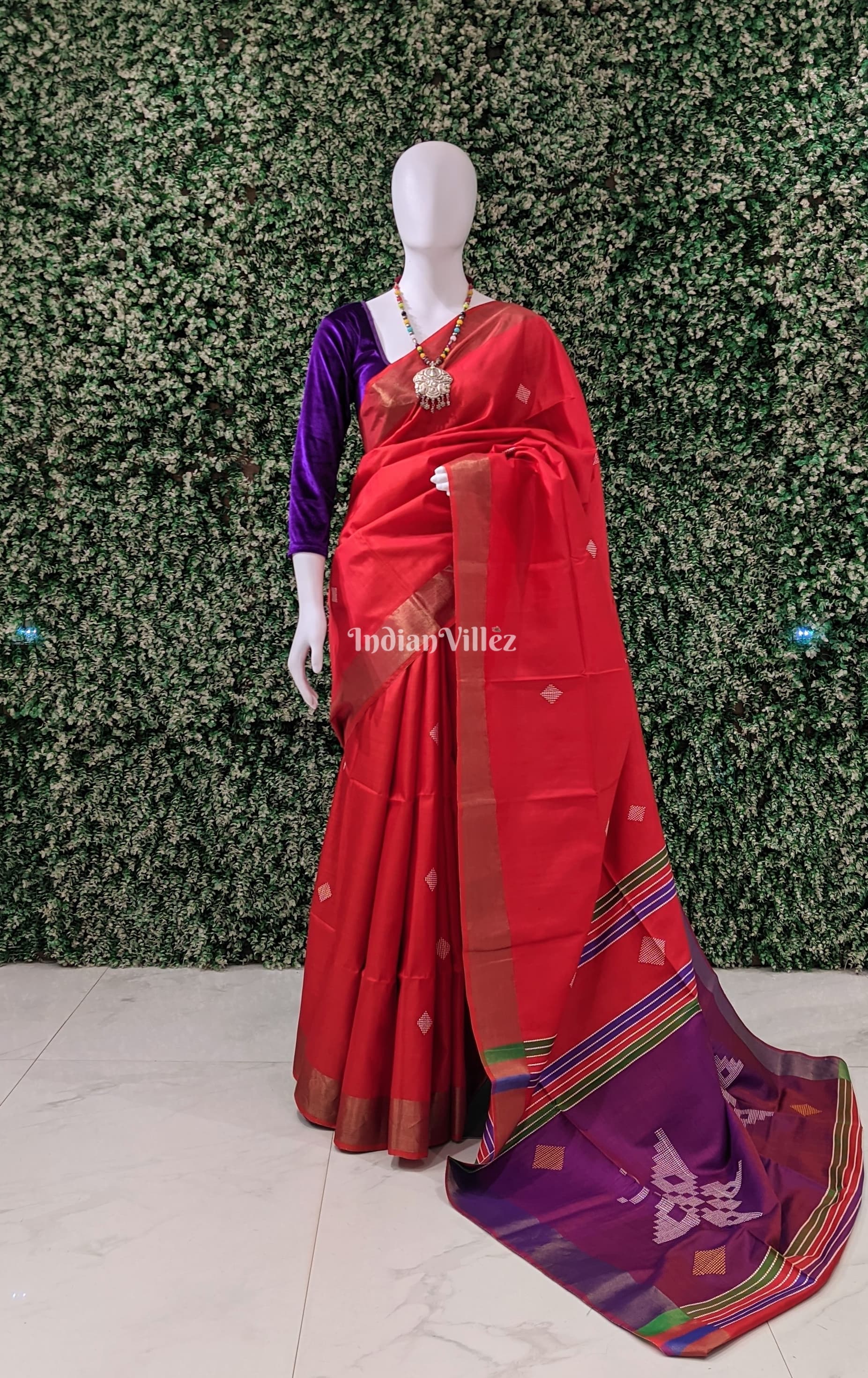 IndianVillèz Reddish Orange Purple Handwoven Bishnupuri Silk Saree