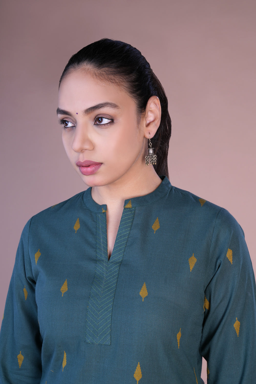 Kalanjali Ethnics Dark teal kurti and pants set - view 9