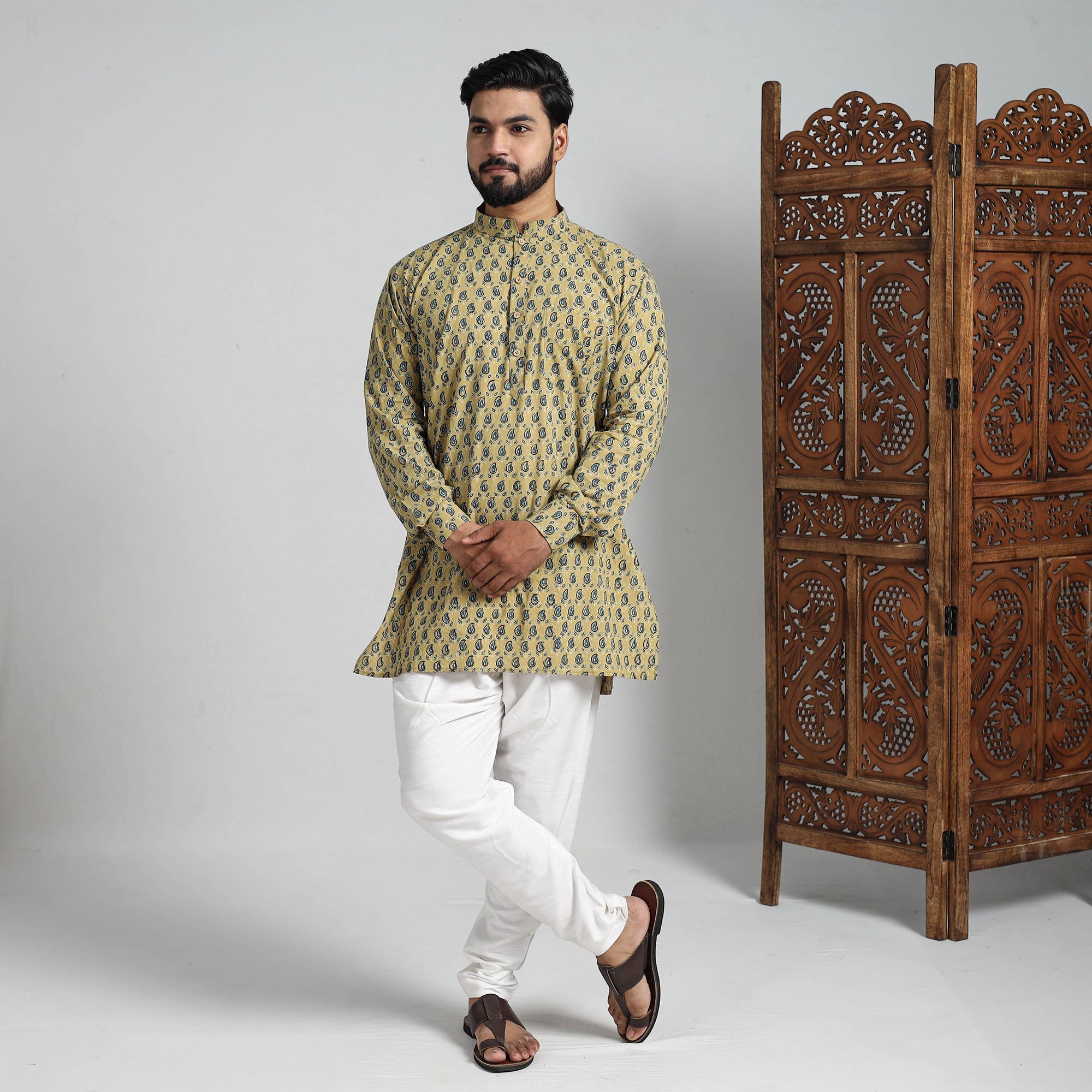 ITOKRI CASUALS Ajrakh Block Printed Cotton Men Short Kurta 01 - view 2