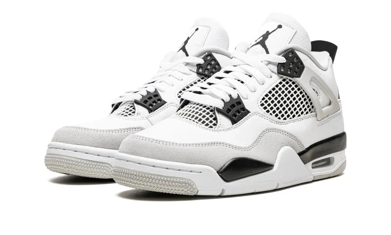 Cop Underdog Air Jordan 4 'Military Black'