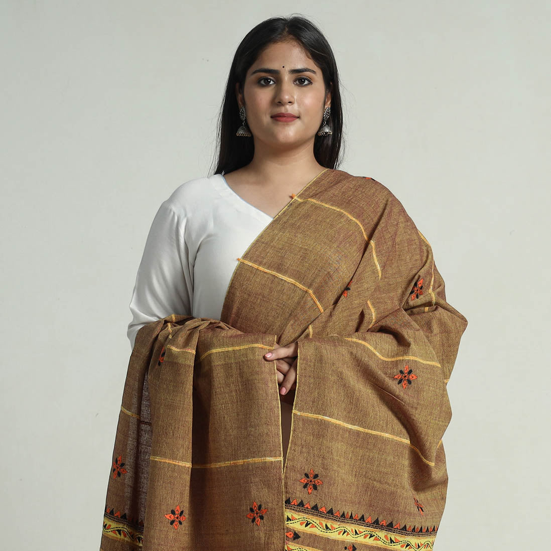 ASALKAAR Brown - Bengal Kantha Embroidery Khes Handwoven Cotton Dupatta with Tassels 139 - view 4