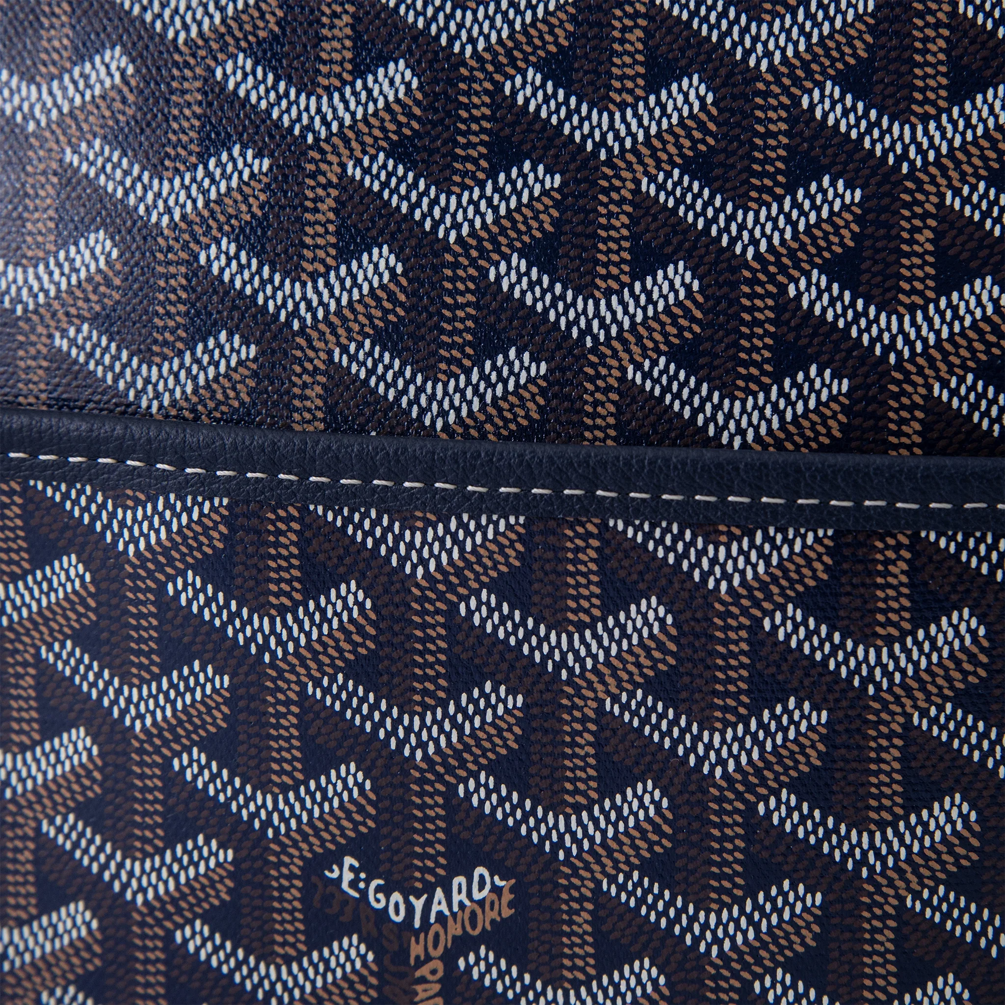 Goyard Jouvence MM Washbag Navy Blue - view 7