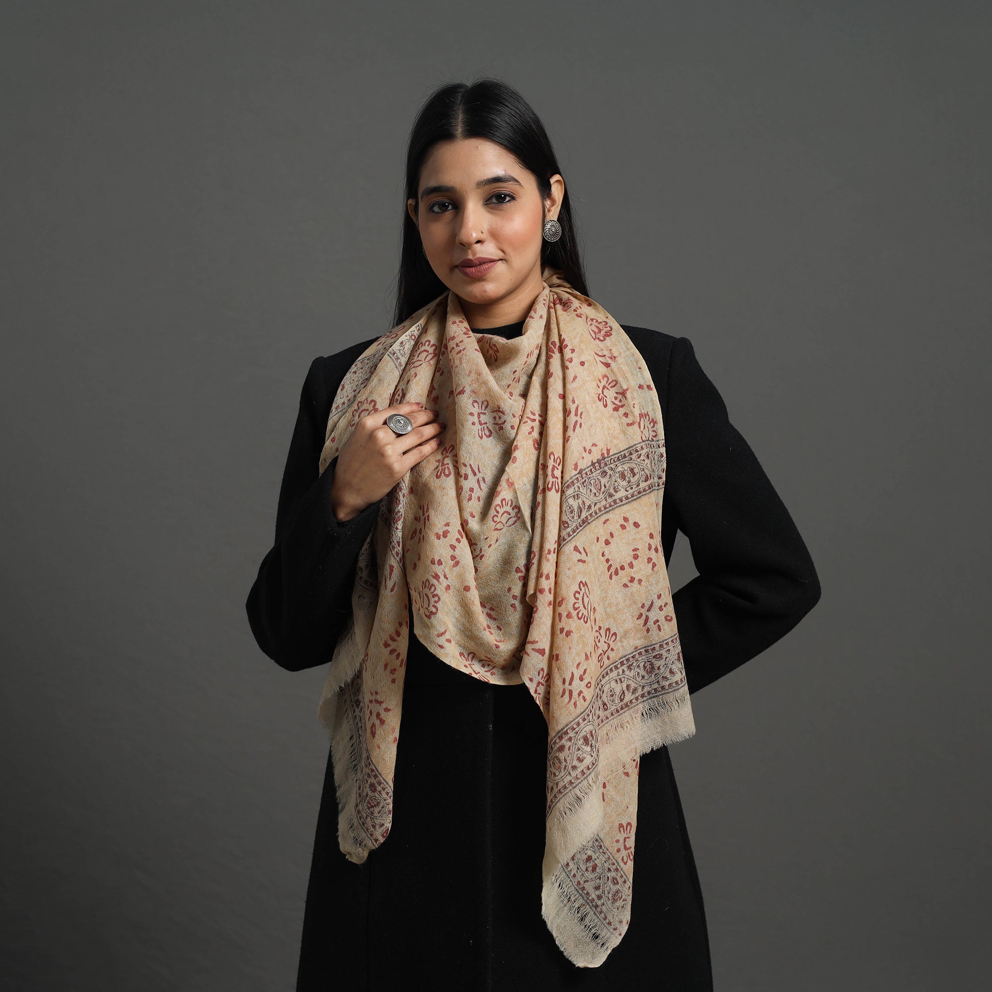 PITCHUKA SRINIVAS KALAMKARI PEDANA Beige - Block Print Pedana Kalamkari Wool Stole 01