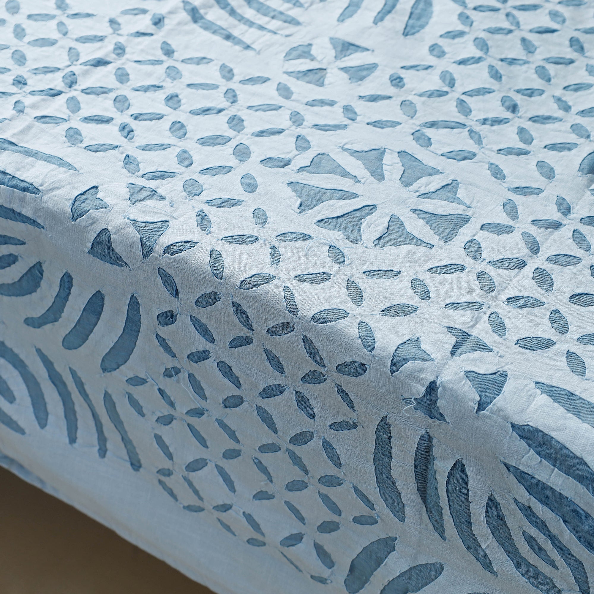 SHADES OF MARUDHARA Blue - Applique Cutwork Cotton Table Cover - 4 Seater - view 4