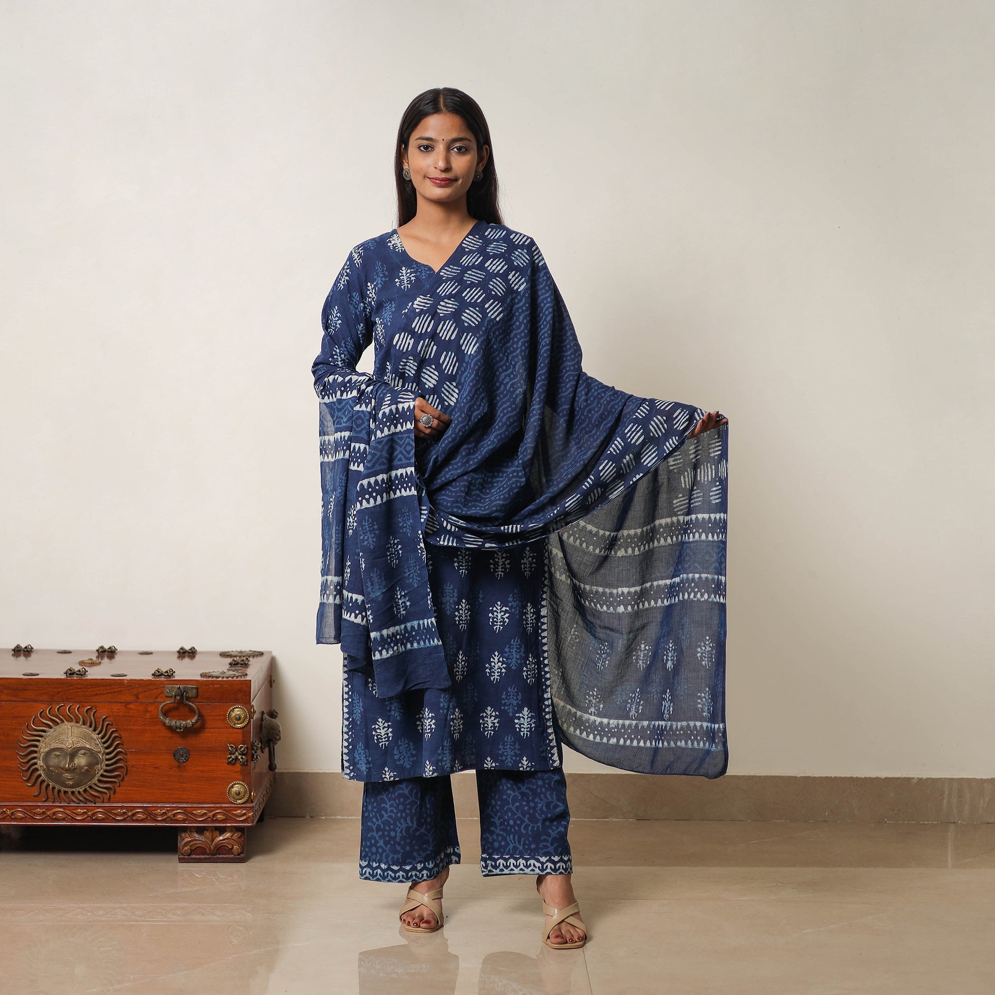 ITOKRI CASUALS Blue - Hand Block Print Indigo Bagru Cotton Suit Set 06 - view 2
