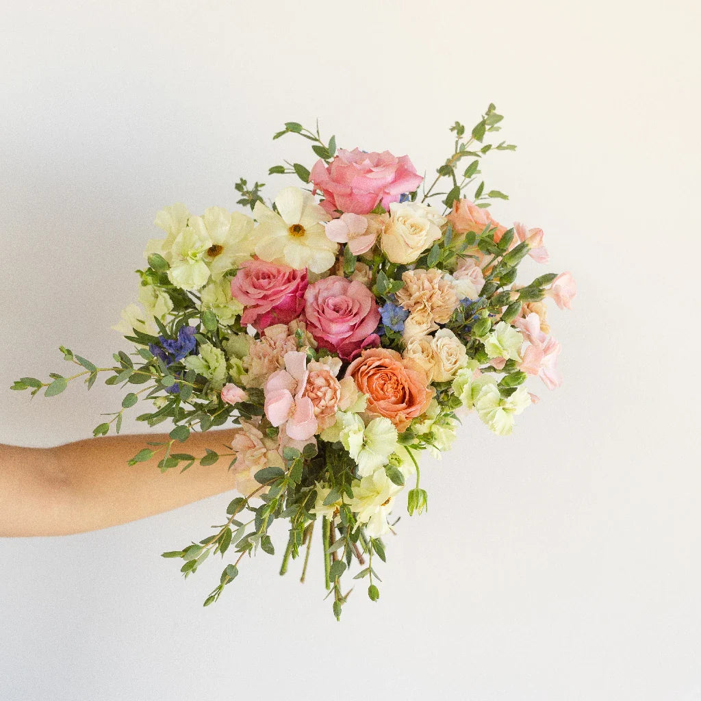 FiftyFlowers Impressive Daydream Flower Bouquet