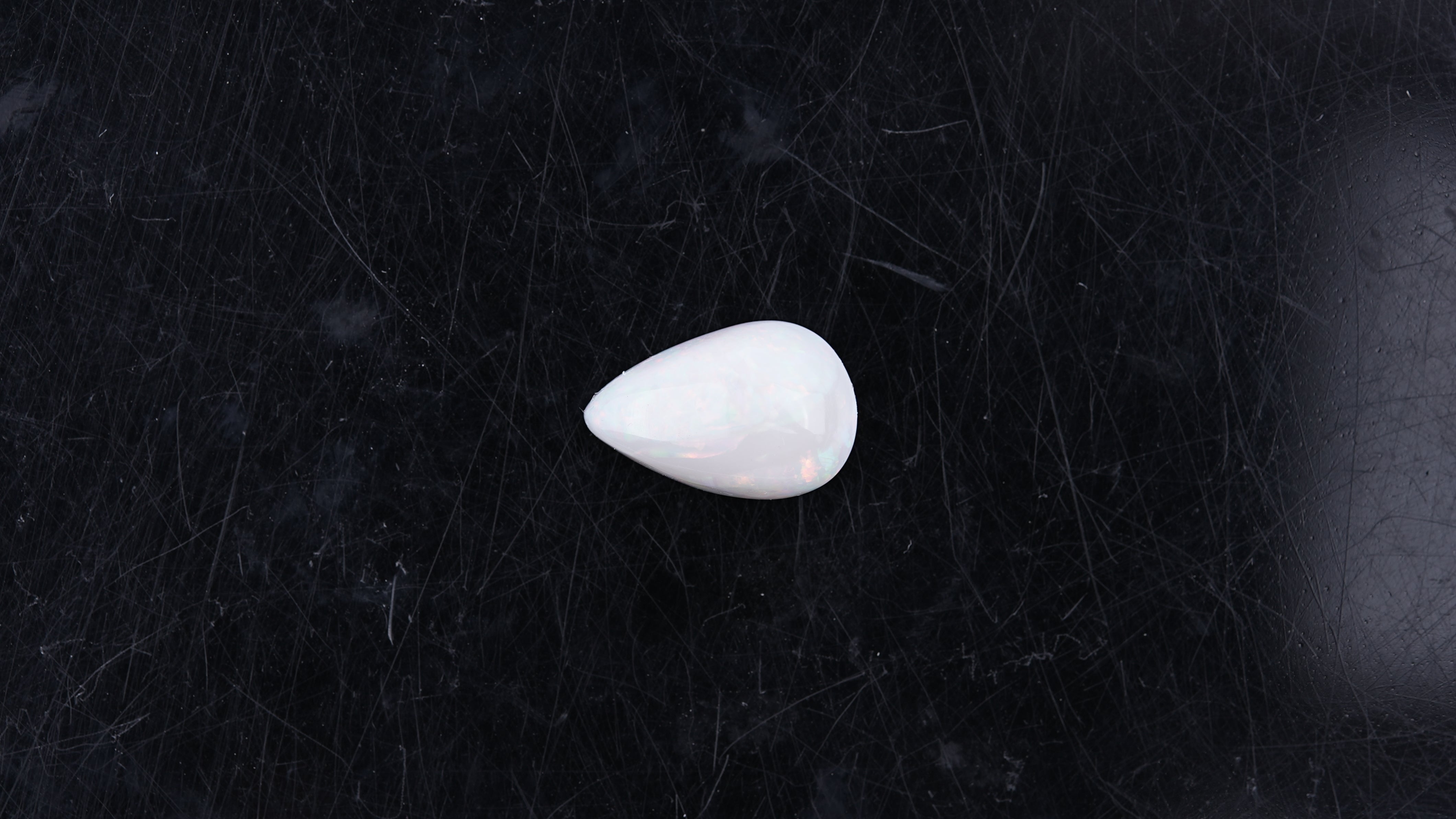 Gemsmantra Opal with Fire - 3.45 Carats (3.795 Ratti)