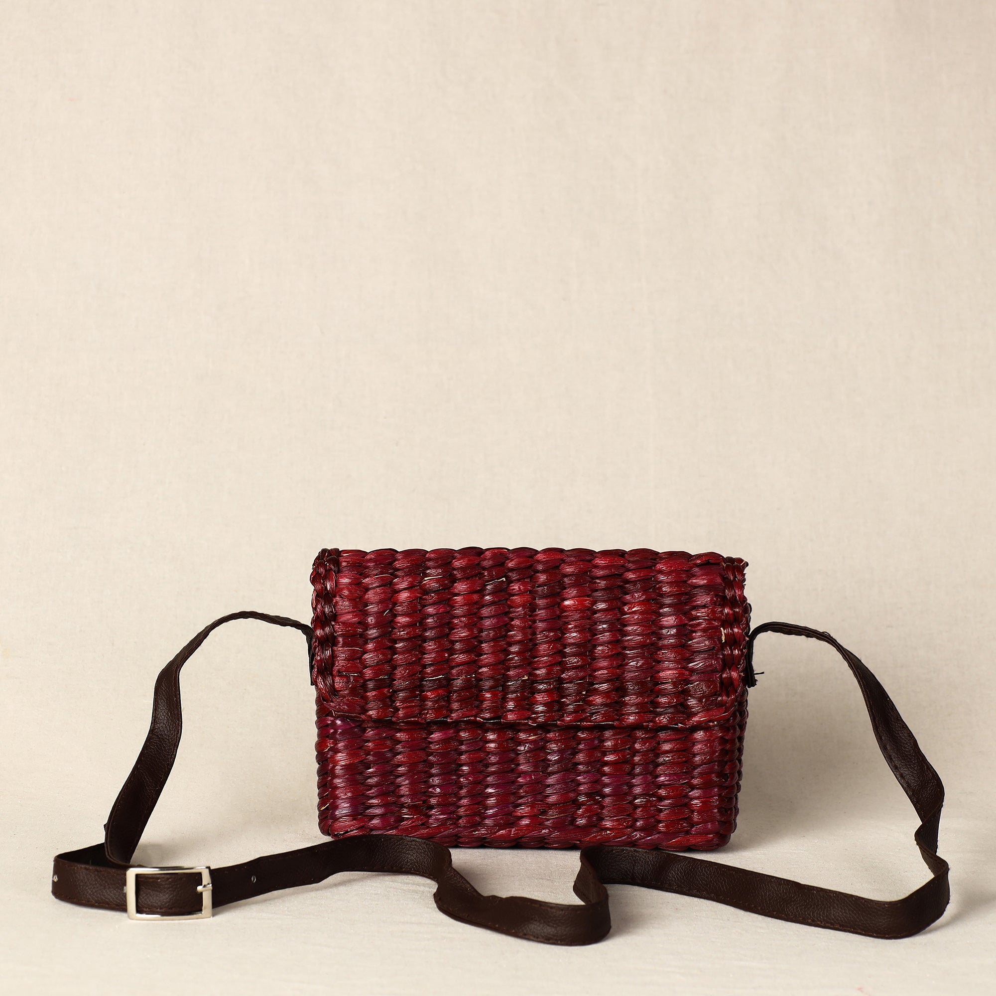 ITOKRI CRAFTS INITIATIVE Brown - Handmade Organic Water Hyacinth Sling Bag from Assam - view 2