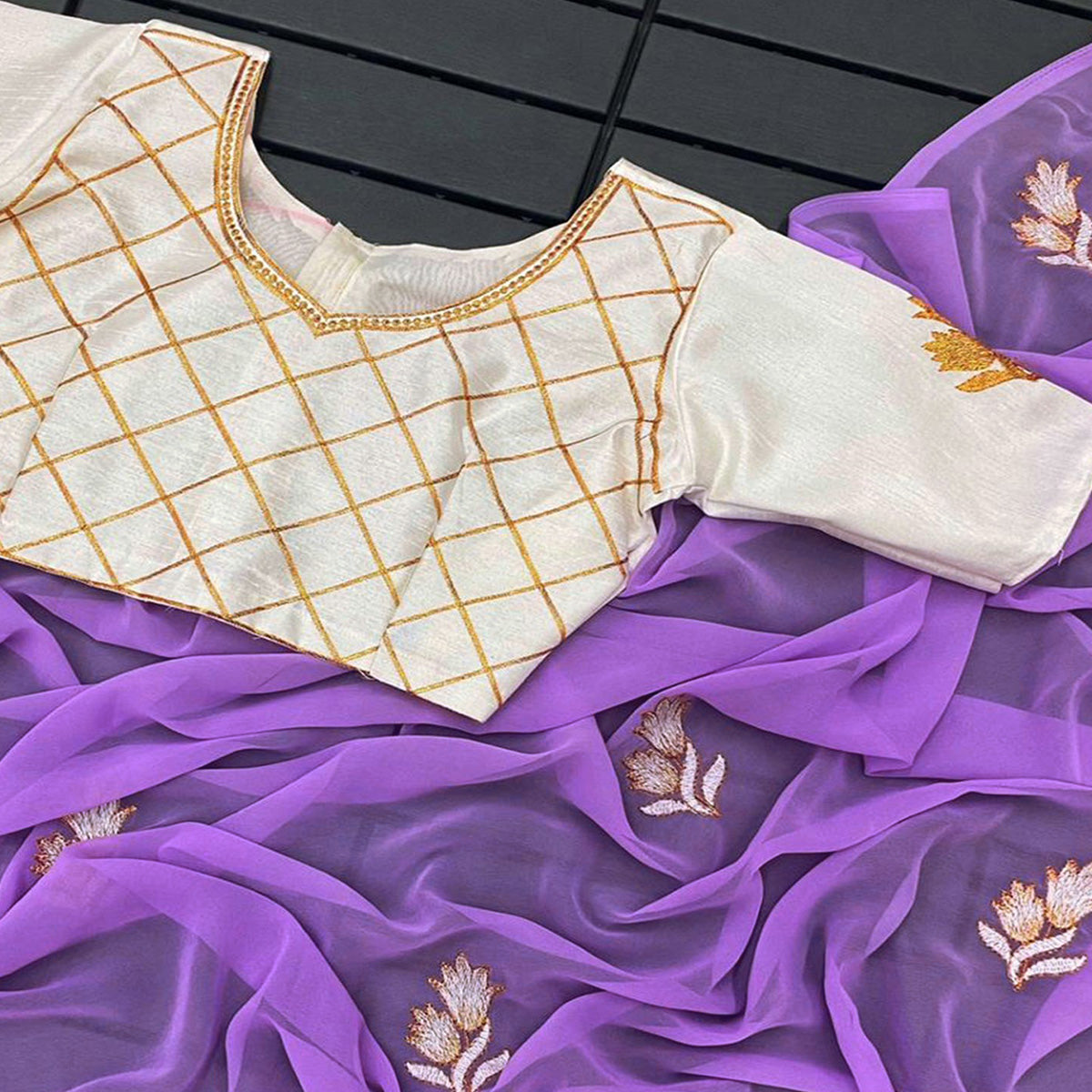 Peachmode Lavender Floral Embroidered Georgette Saree - view 2