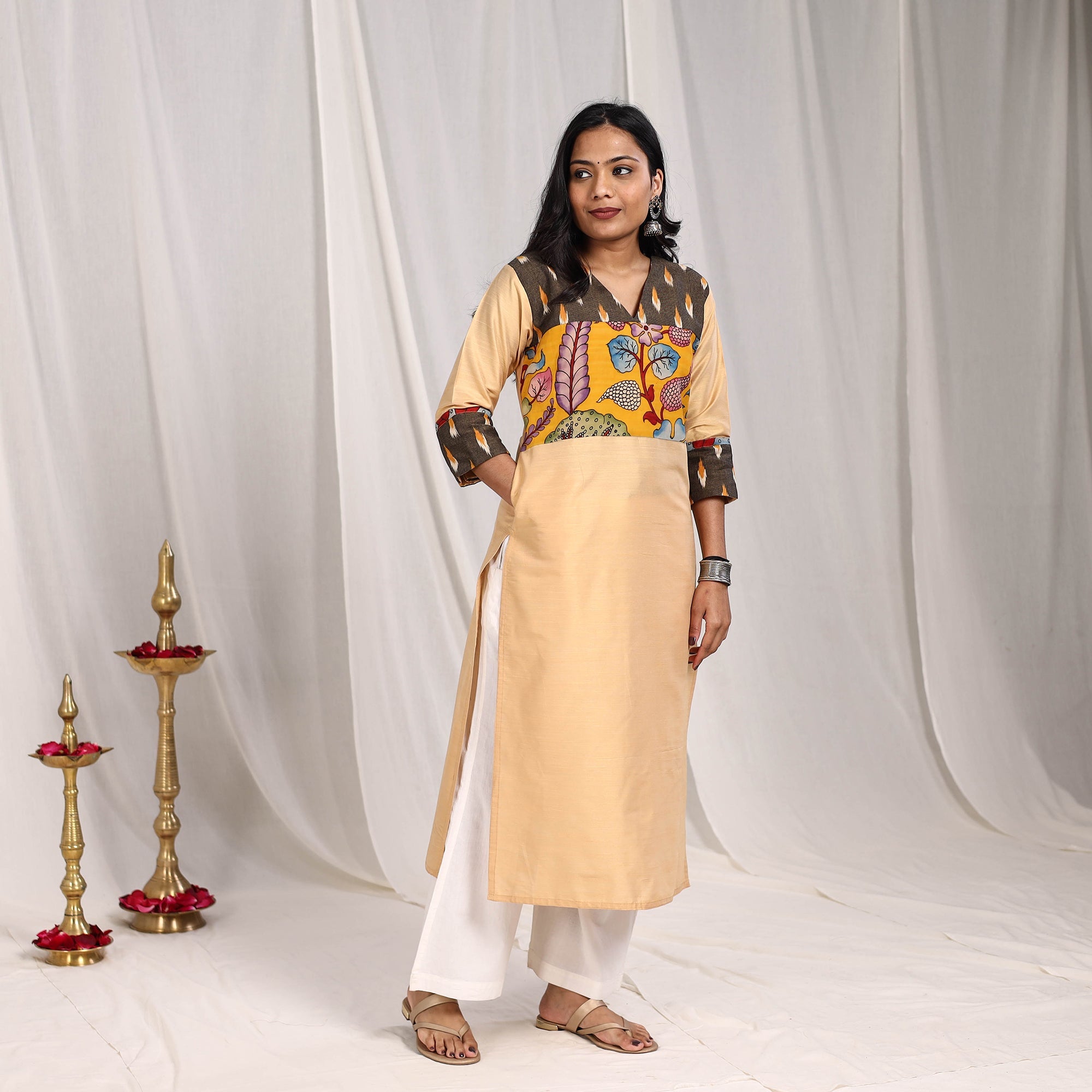 ITOKRI CASUALS Beige - Ruhi Slub Silk Straight Plain Kurta with Patchwork - view 3