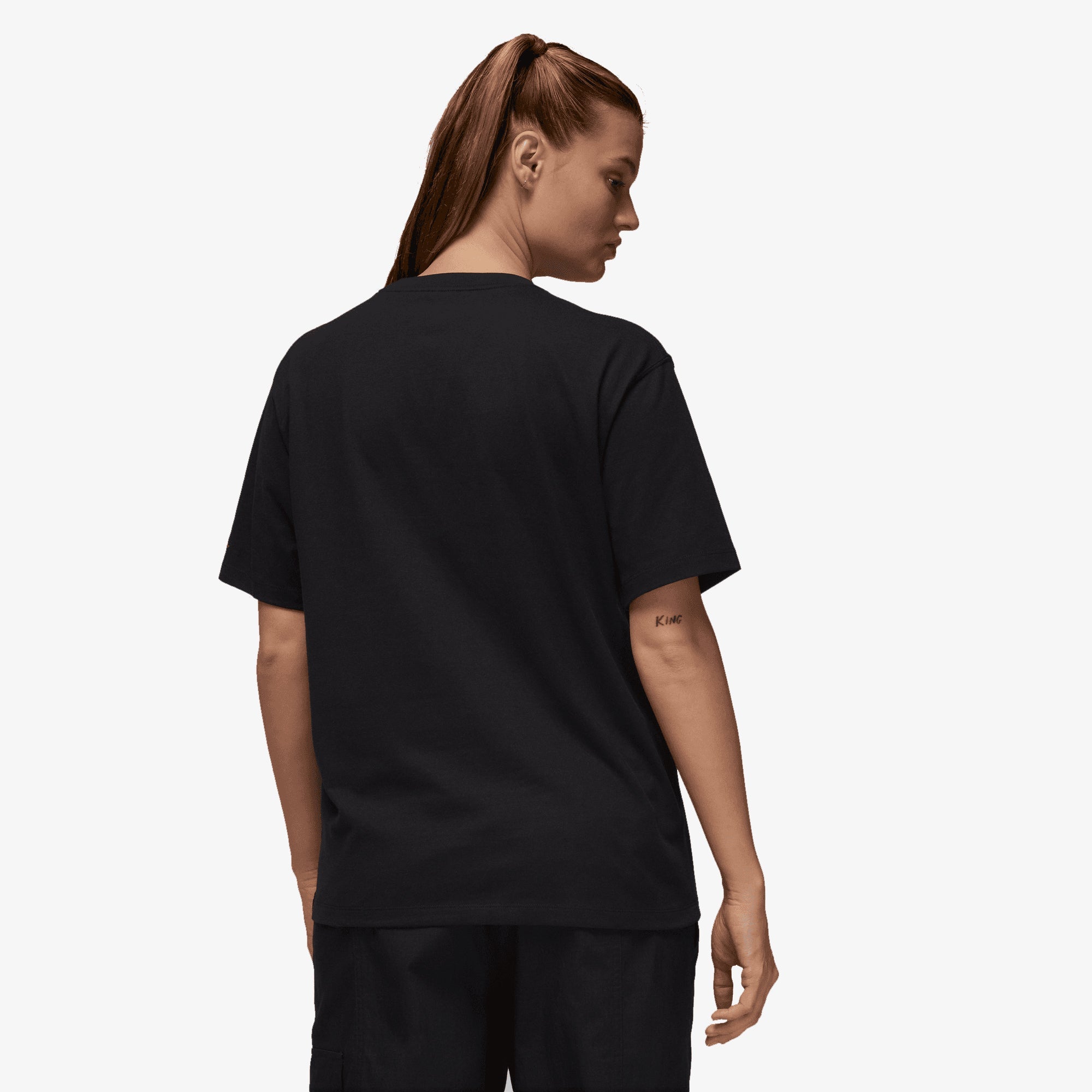 Jordan | FLIGHT HERITAGE GRAPHIC T-SHIRT { BLACK/GYM RED