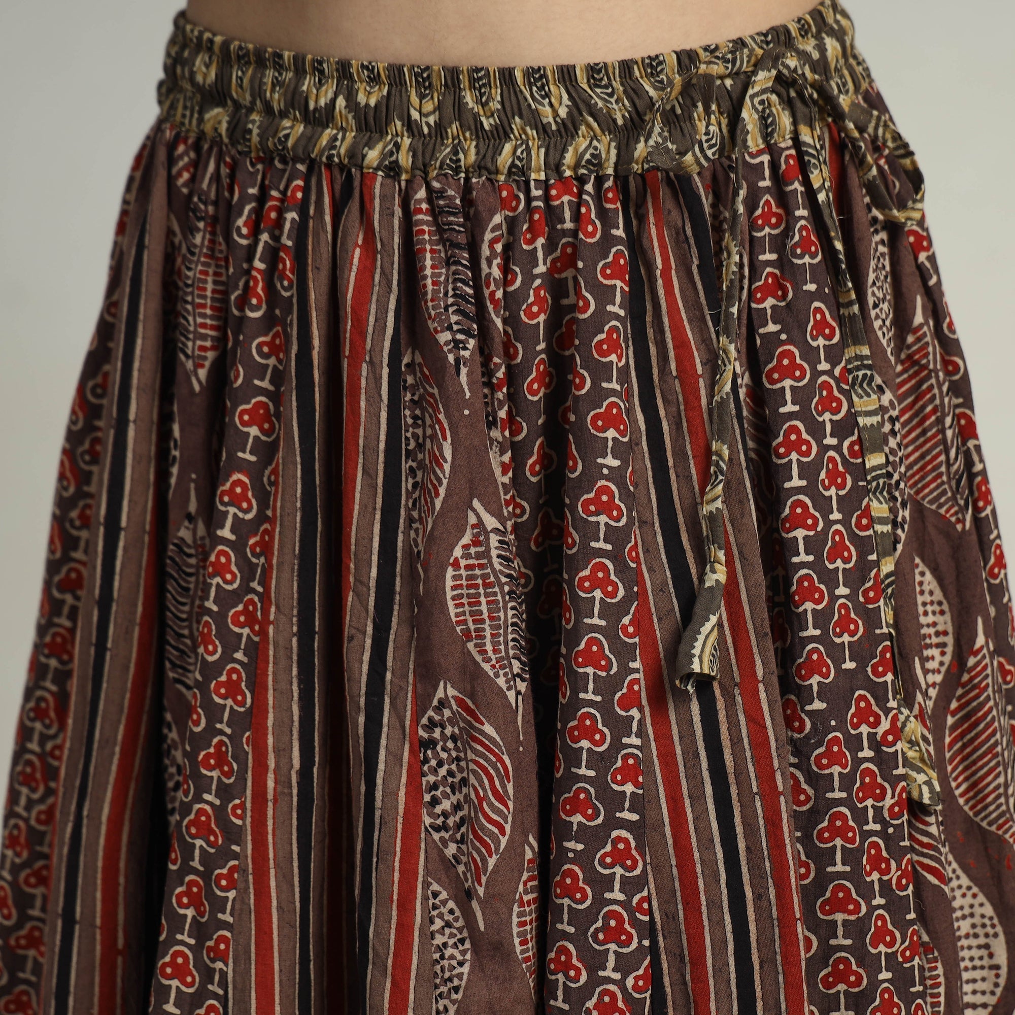 NOORI BAZAR Brown - Kutch Block Printed 24 Kali Cotton Long Skirt 19 - view 4