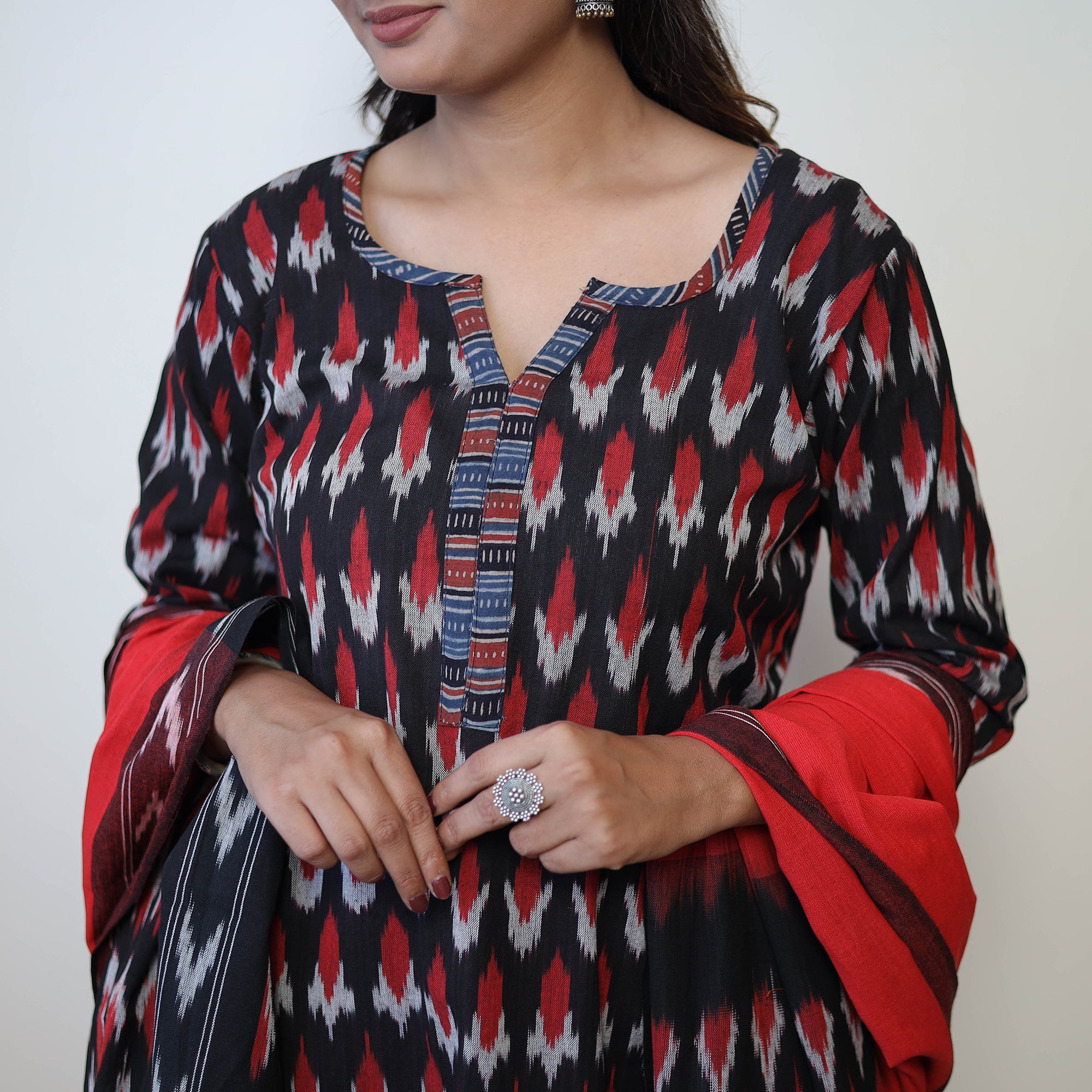 ITOKRI CASUALS Black - Handloom Cotton Pochampally Ikat Kurta Set 21 - view 5