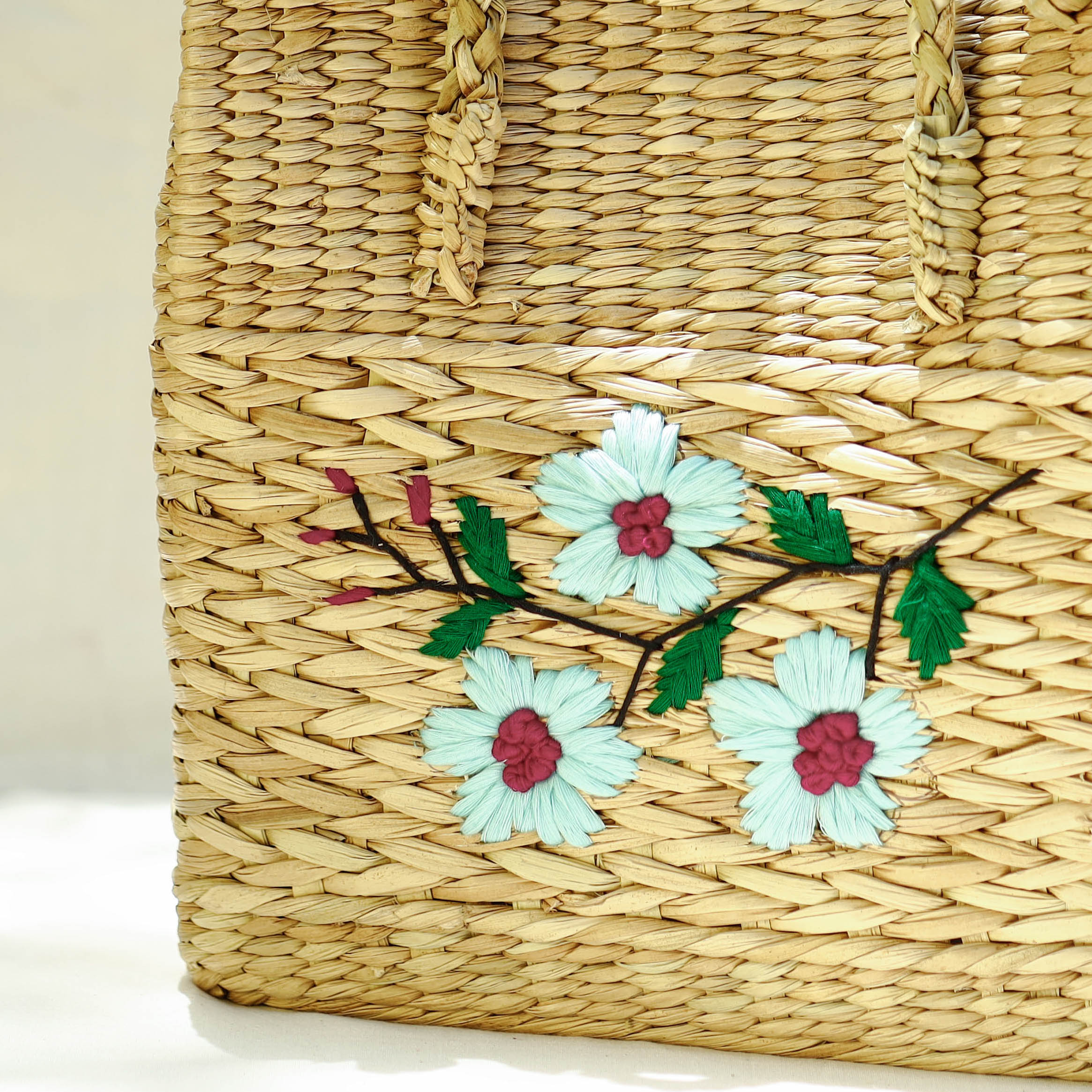 ITOKRI CRAFTS INITIATIVE Beige - Handcrafted Natural Water Reed Embroidered Shopping Bag - view 2