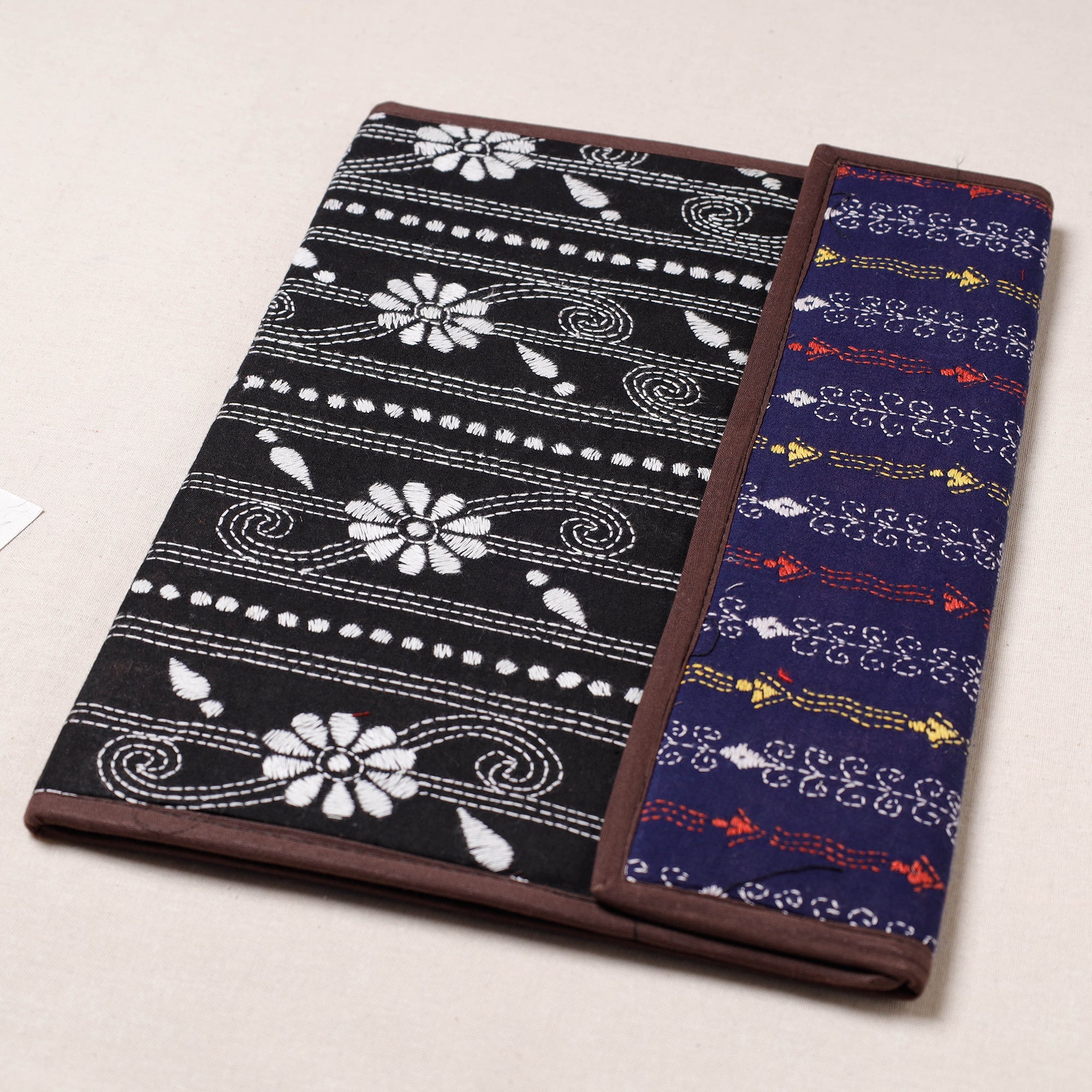 ASALKAAR Bengal Kantha Work Handcrafted File Folder - view 2