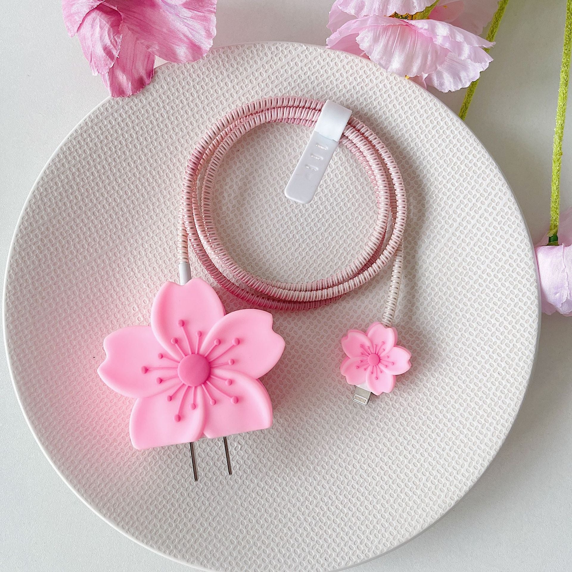 Peeperly Stylized Lush Bloom Charger Protector Kit - view 5
