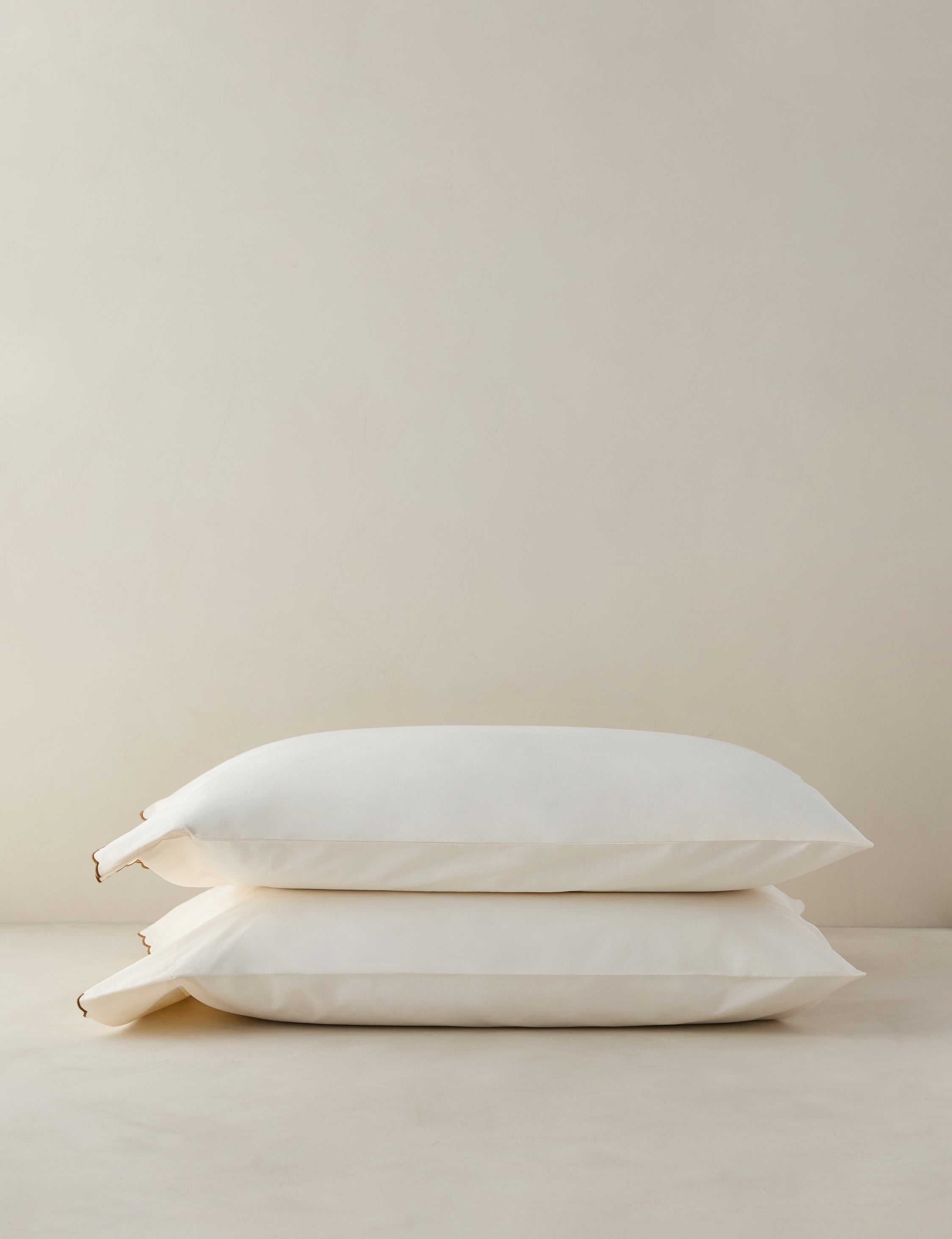 Lulu and Georgia Hatton Scalloped Percale Pillowcase (Set Of 2) - view 2