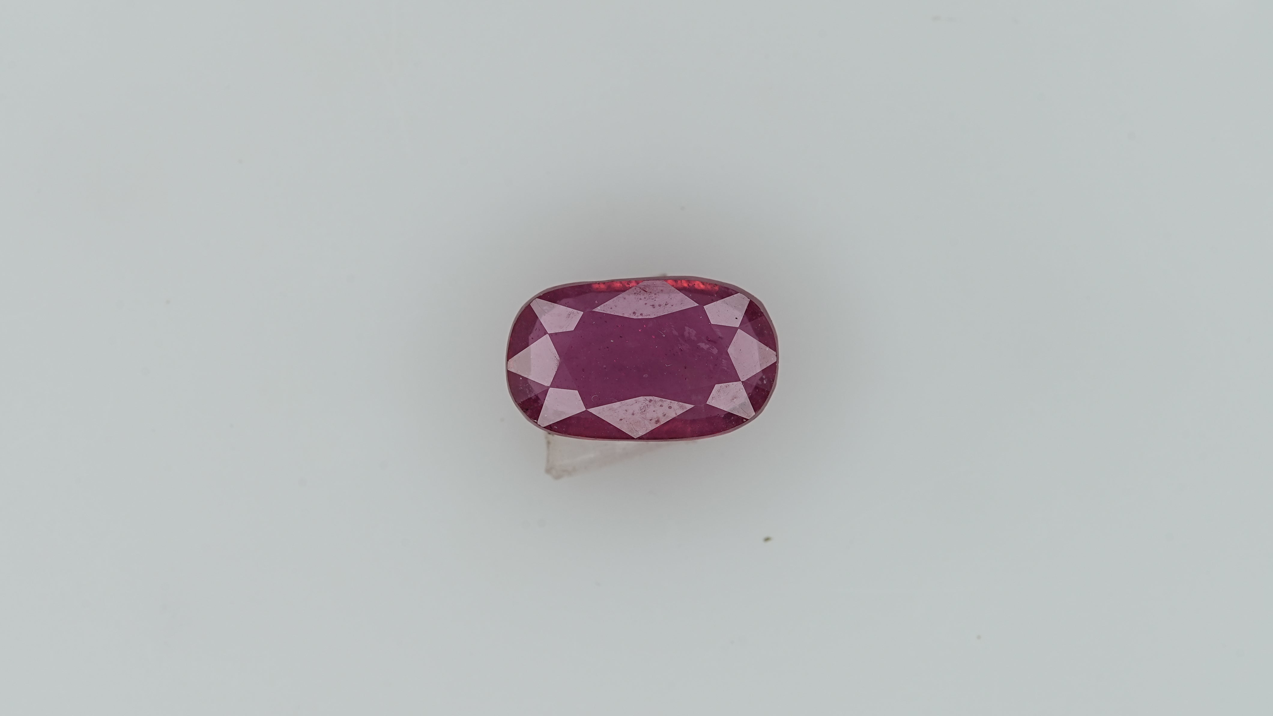 Gemsmantra Ruby - 4.27 Carats (4.697 Ratti)