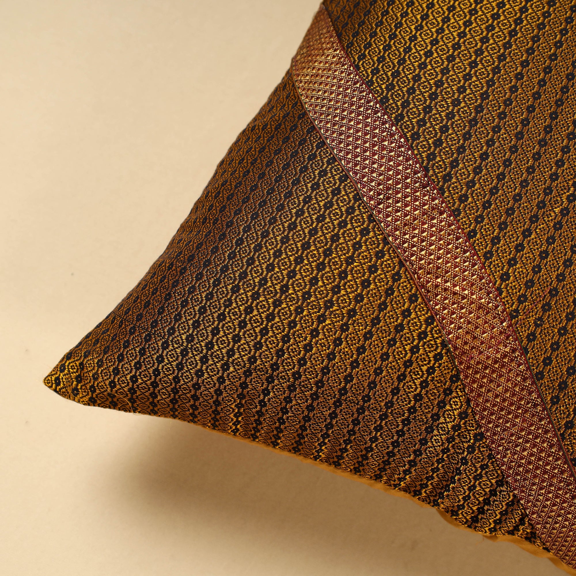 NOORI BAZAR Brown - Khun Weave Cotton Cushion Cover (16 x 16 in) - view 2