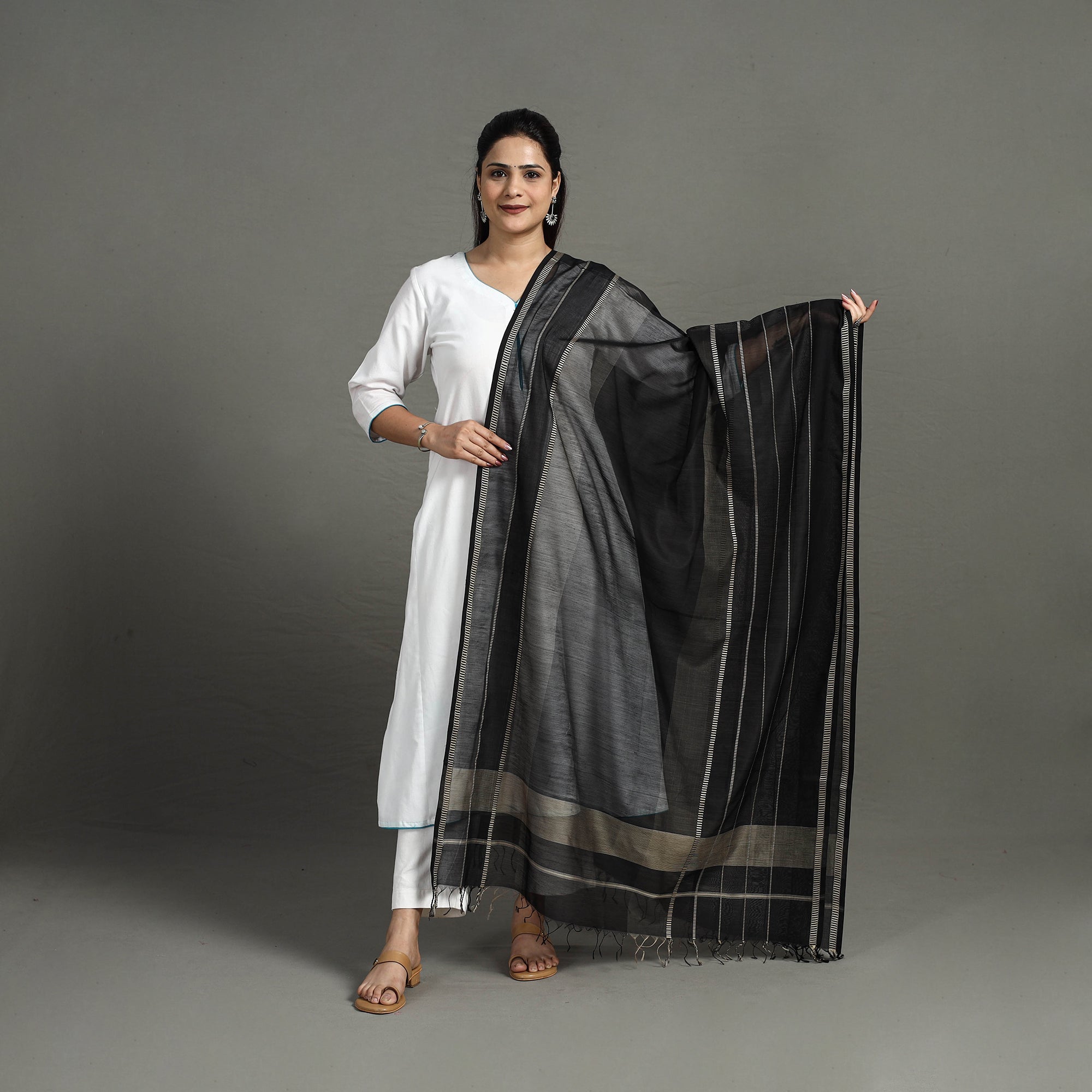 ITOKRI CRAFTS INITIATIVE Black - Handloom Silk Cotton Maheshwari Dupatta 10