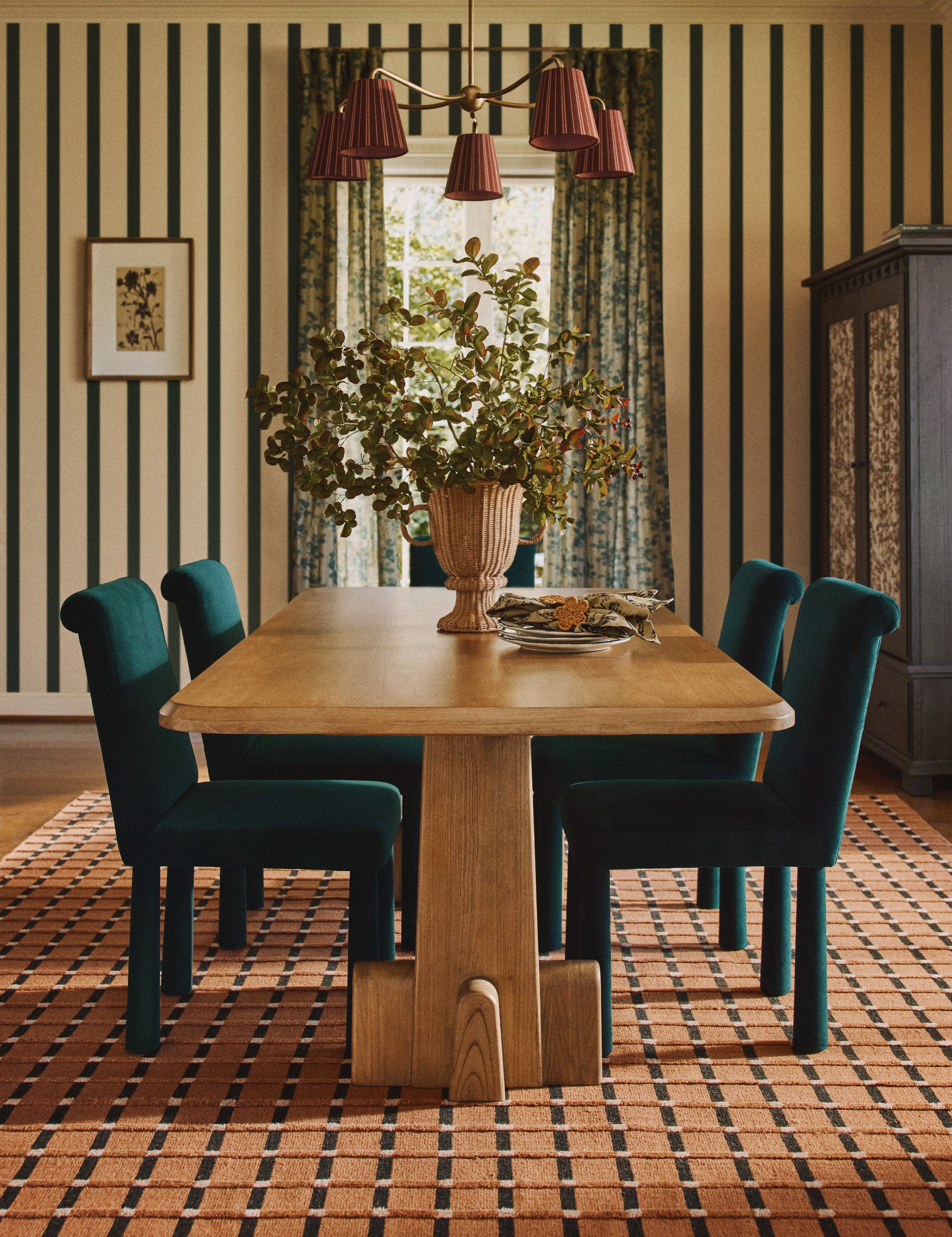Lulu and Georgia Kipling Extendable Dining Table - view 2