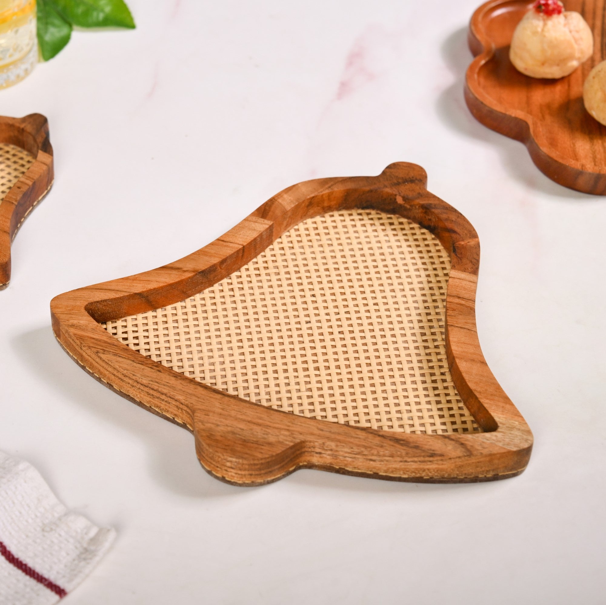 Nestasia Set Of 2 Jingle Bells Wooden Platters With Rattan Weave - view 4