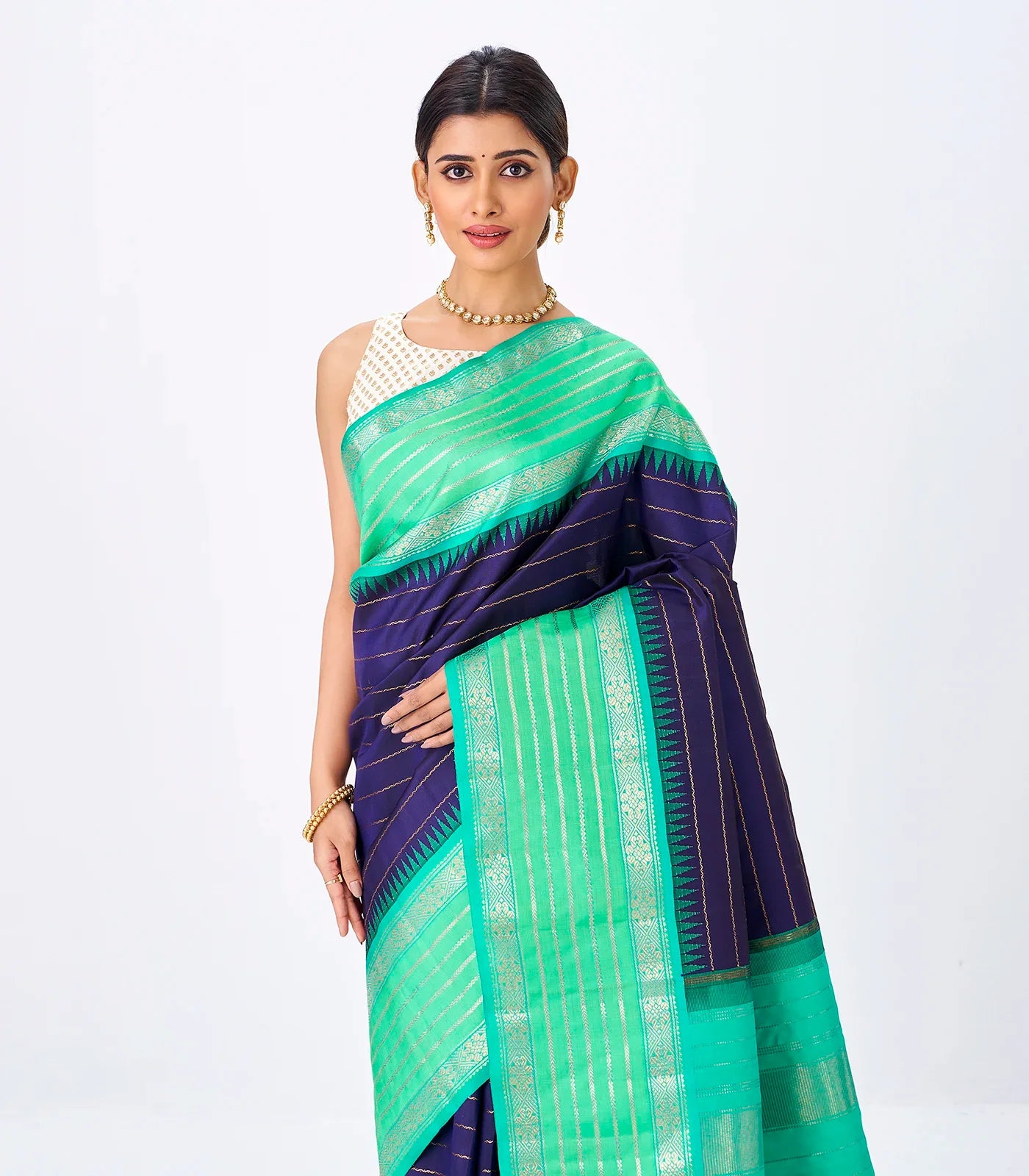 RmKV Navy Blue Handloom Kanchipuram Korvai Silk Saree With Bledari Stripes - view 2