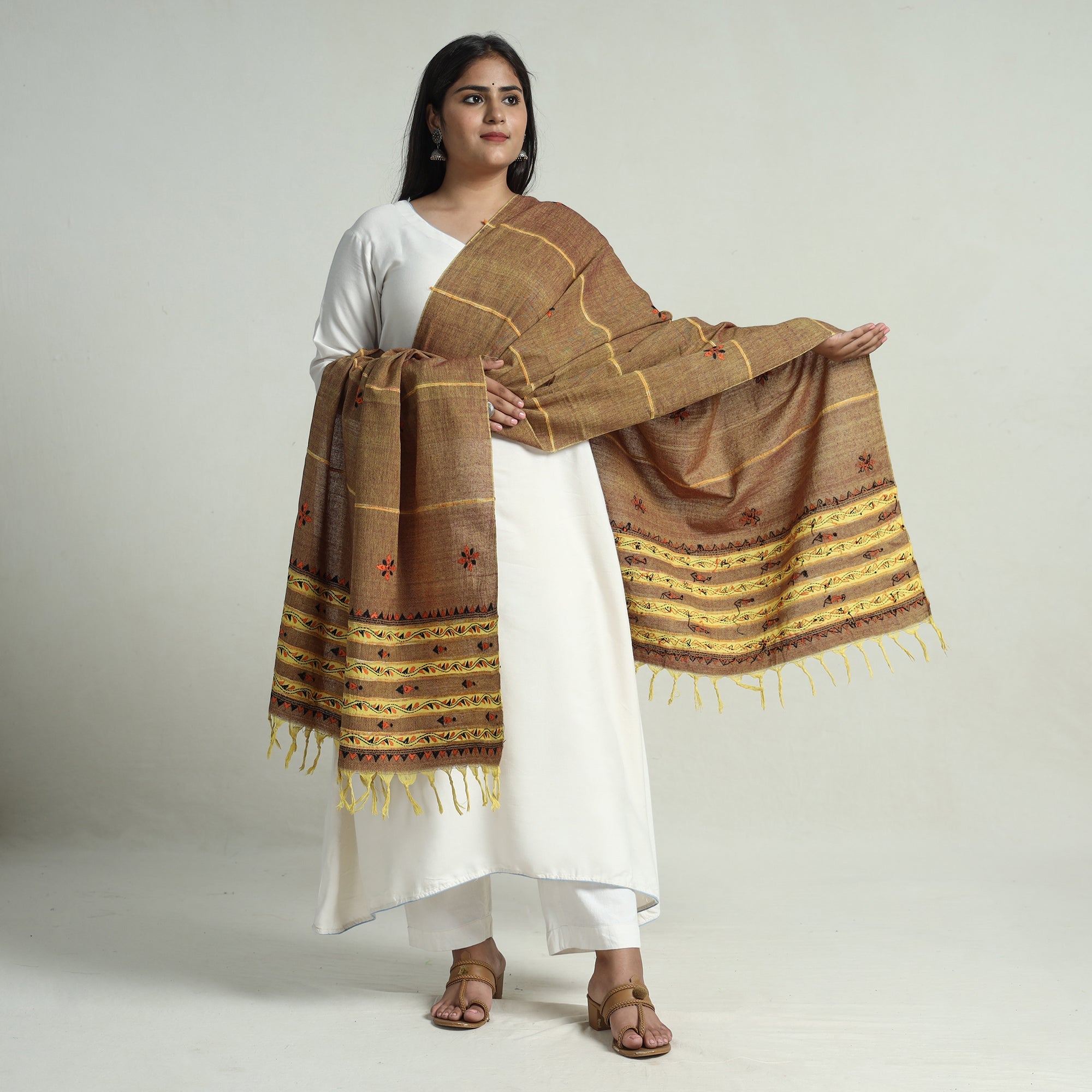 ASALKAAR Brown - Bengal Kantha Embroidery Khes Handwoven Cotton Dupatta with Tassels 139 - view 2