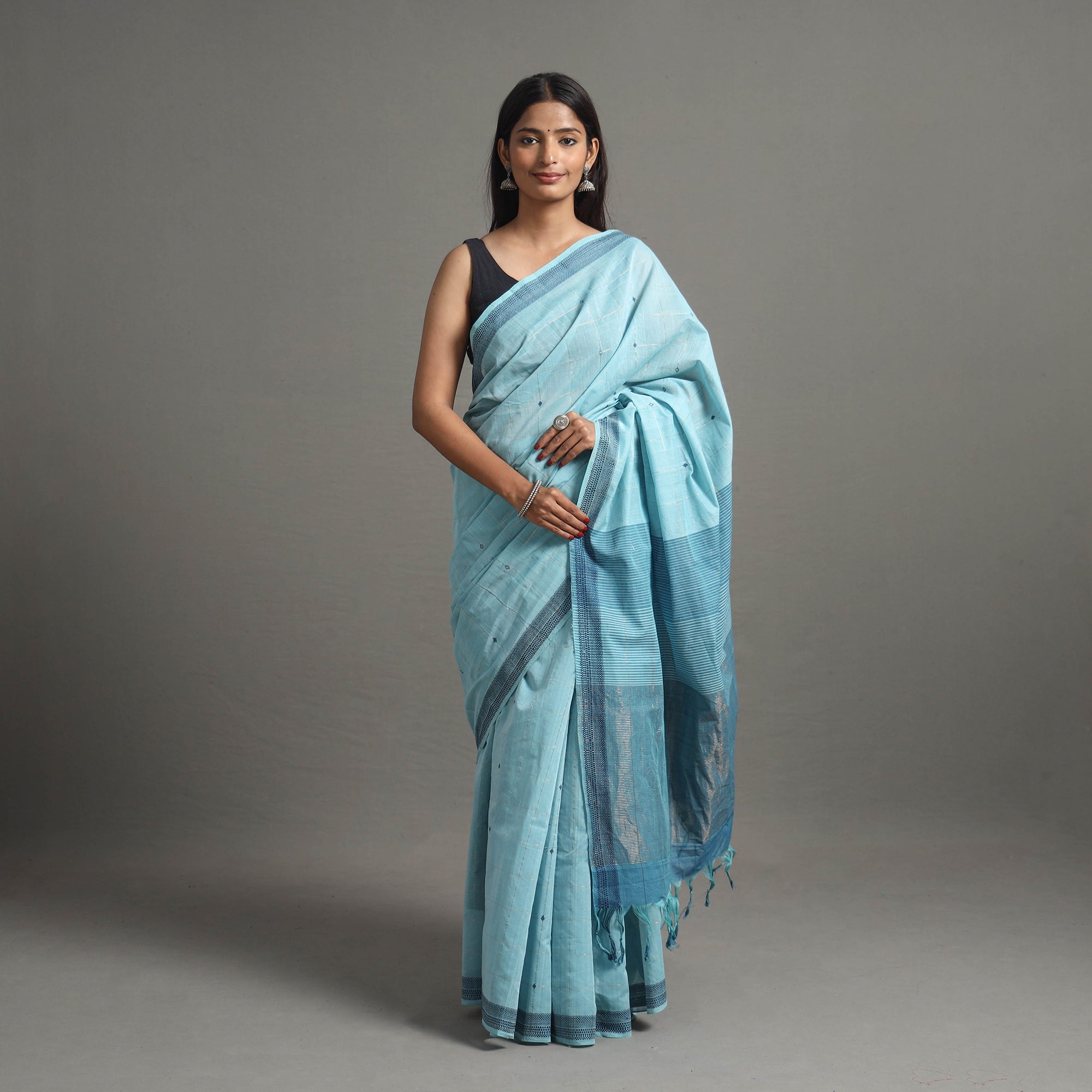CHITRIKA Buti Cotton Zari Check Handloom Saree 107