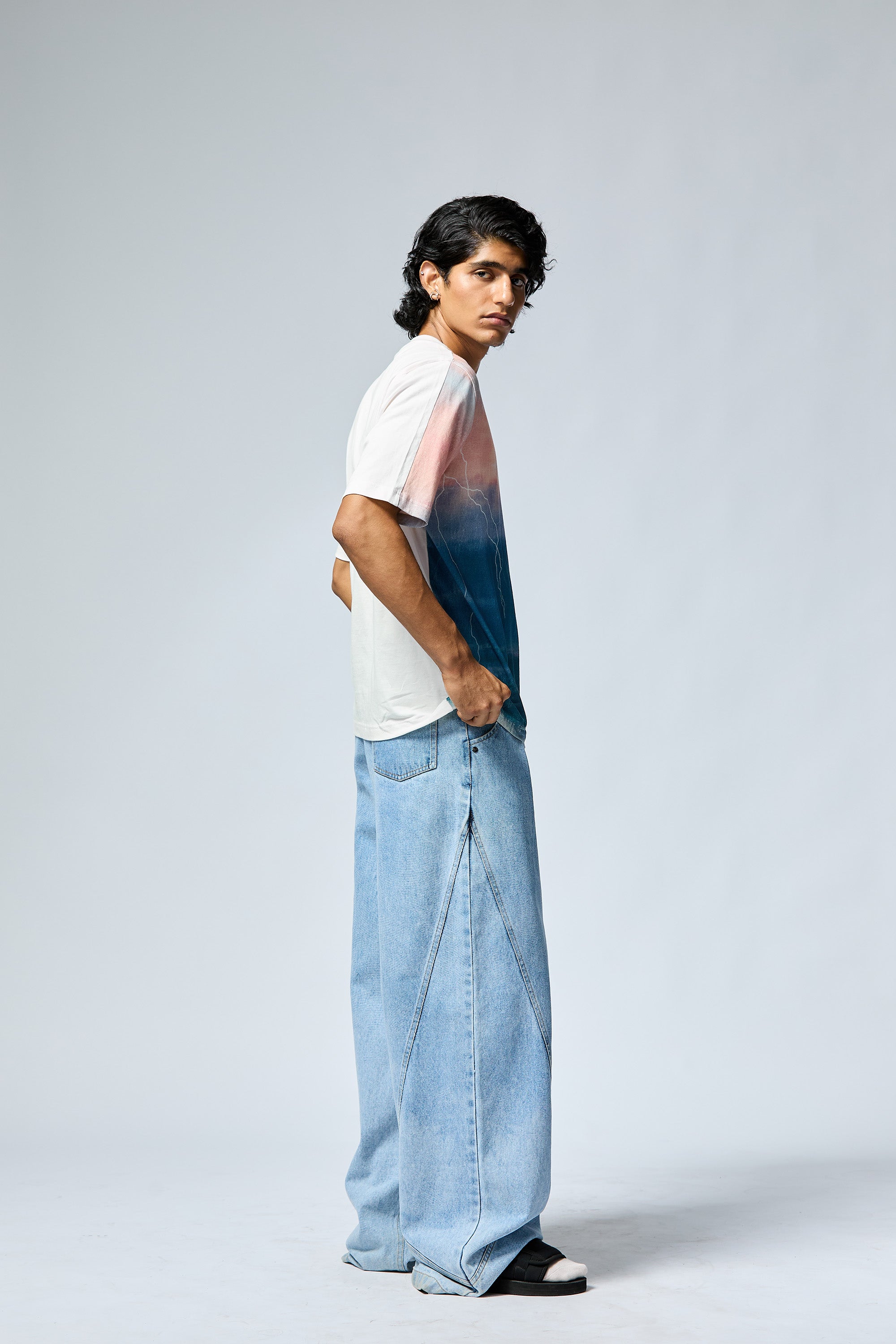 Kilogram 'lumen Fade' T-shirt - view 6