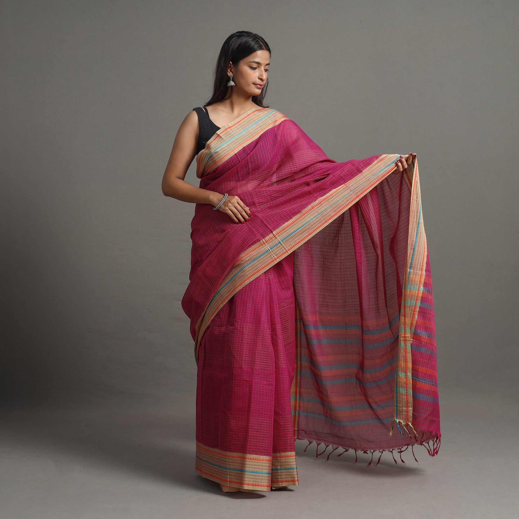 CHITRIKA Narayanpet Checks Chakkar Dobby Cotton Handloom Saree 109 - view 2