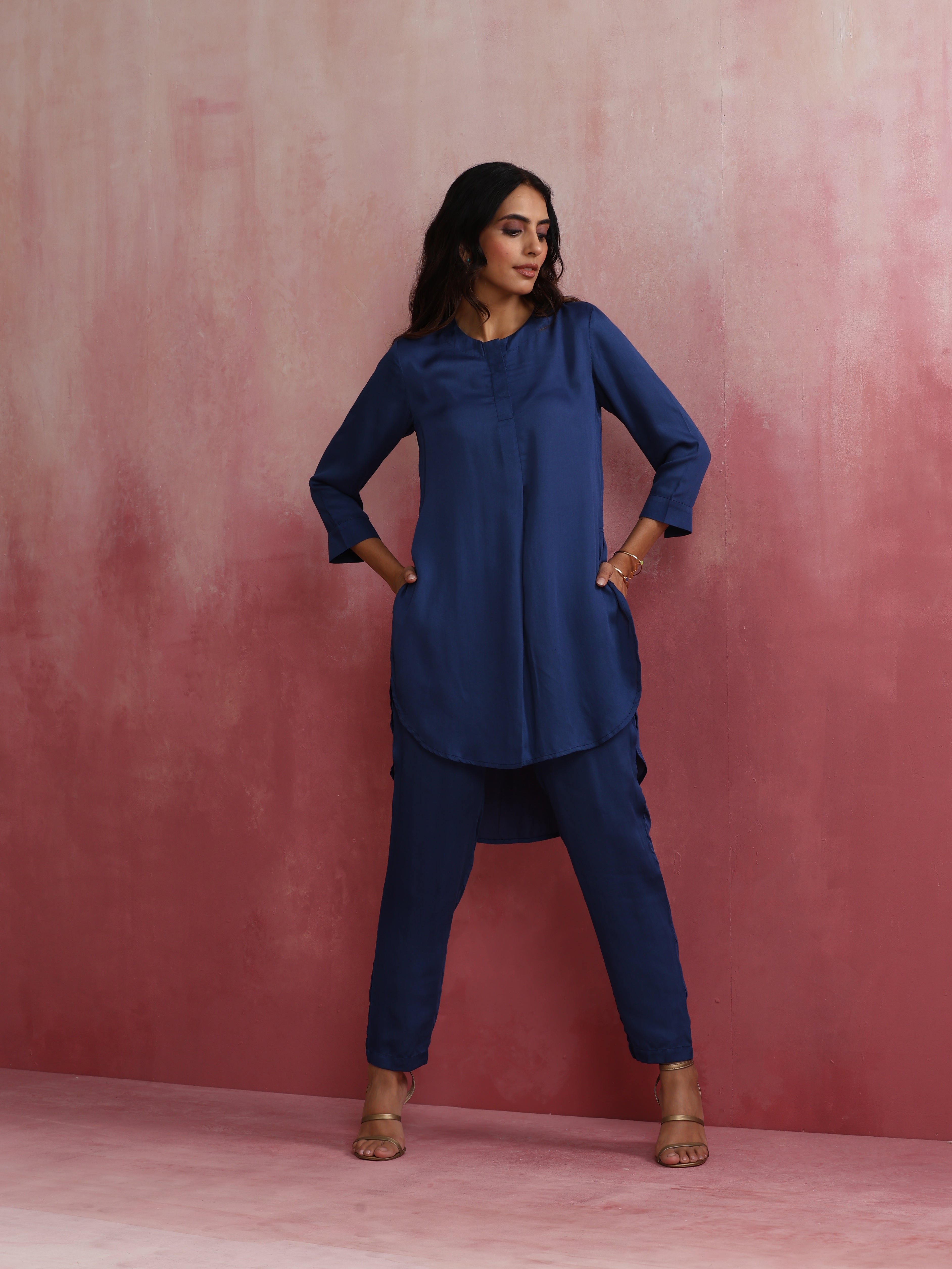 trueBrowns Blue Modal High Low Kurta Co-ord Set - view 2