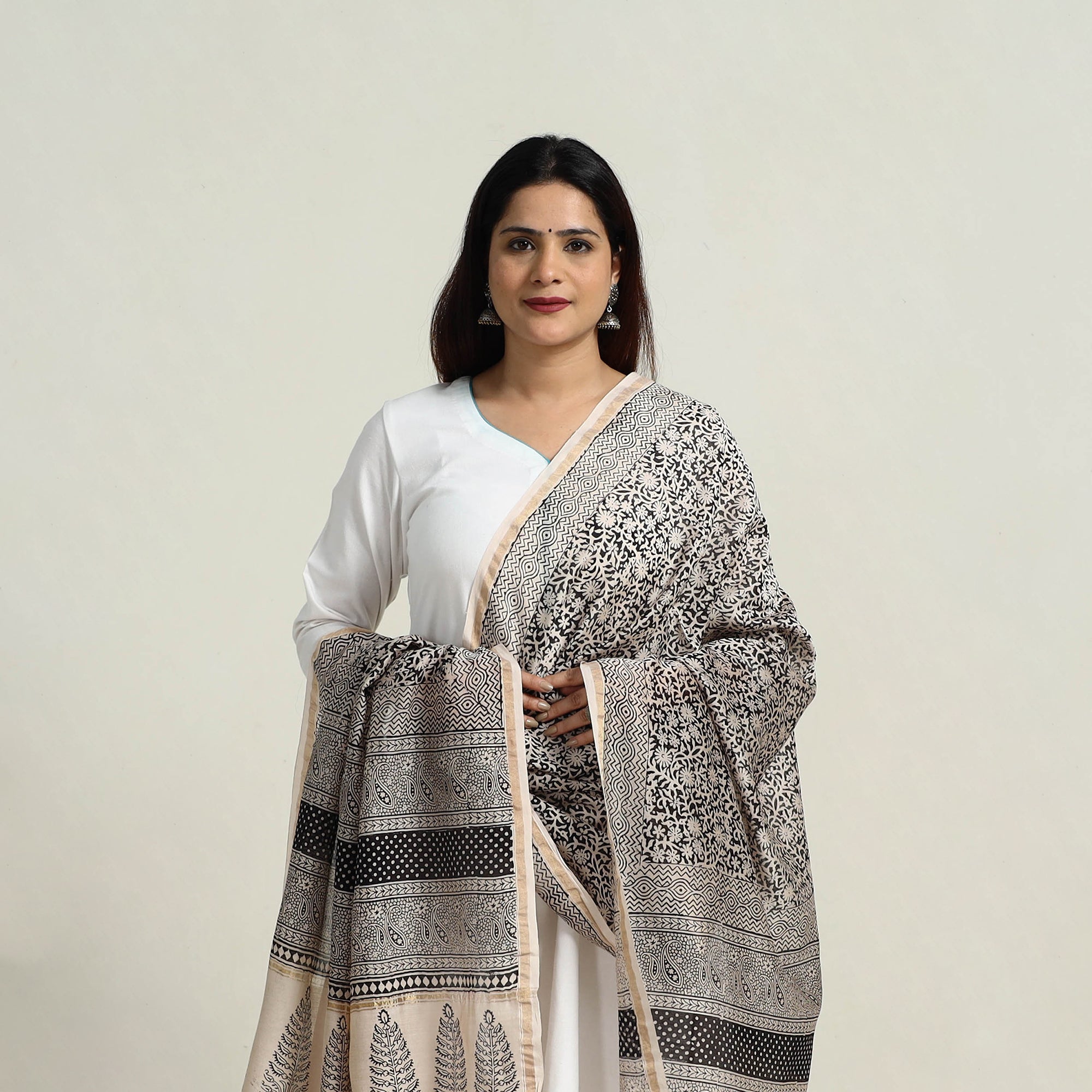 BAGH PRINTS BY MOHAMMED RAFIK KHATRI Grey - Natural Dyed Hand Block Print Chanderi Silk Bagh Dupatta 21 - view 3