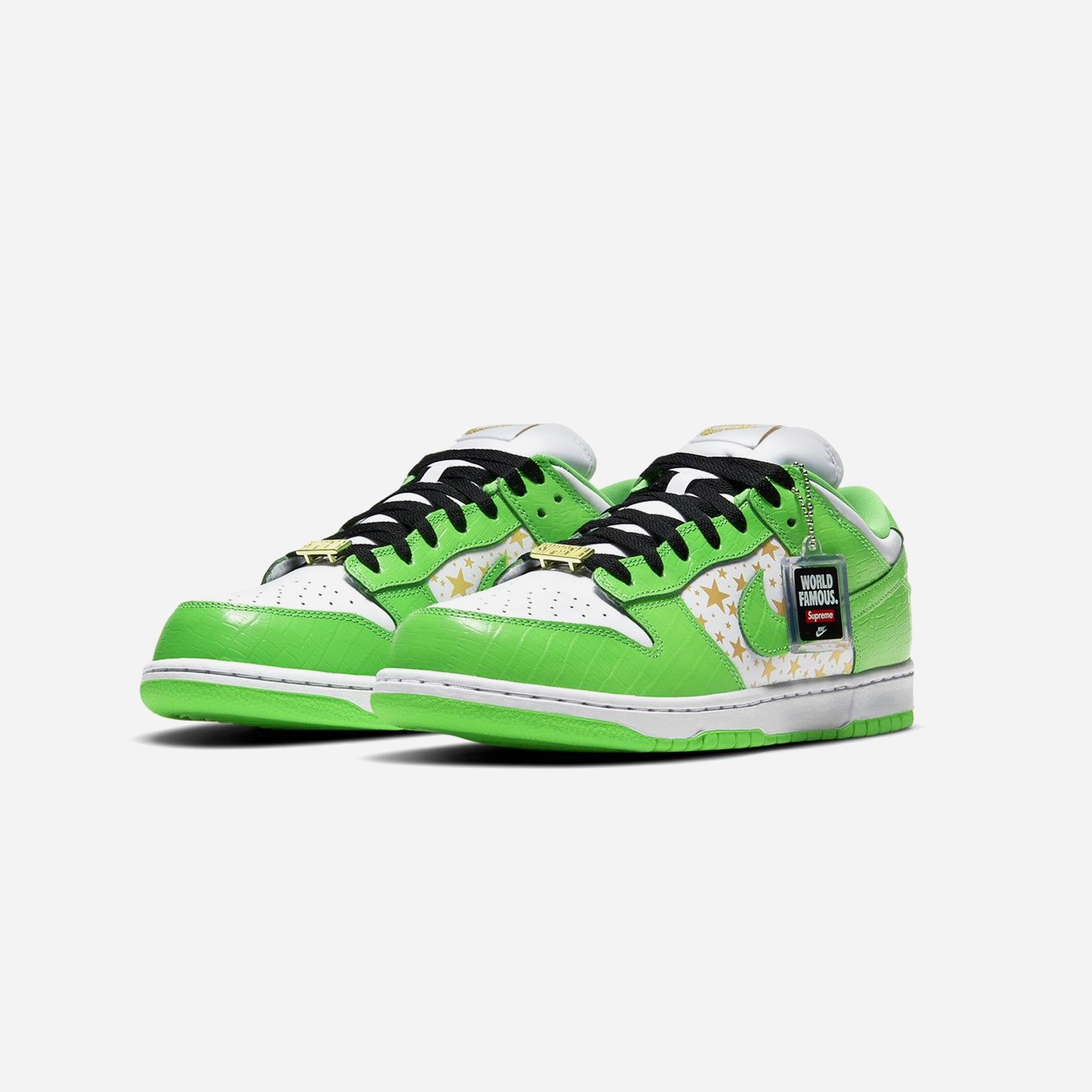 Nike Sb Dunk Low Supreme Stars Mean Green - view 2
