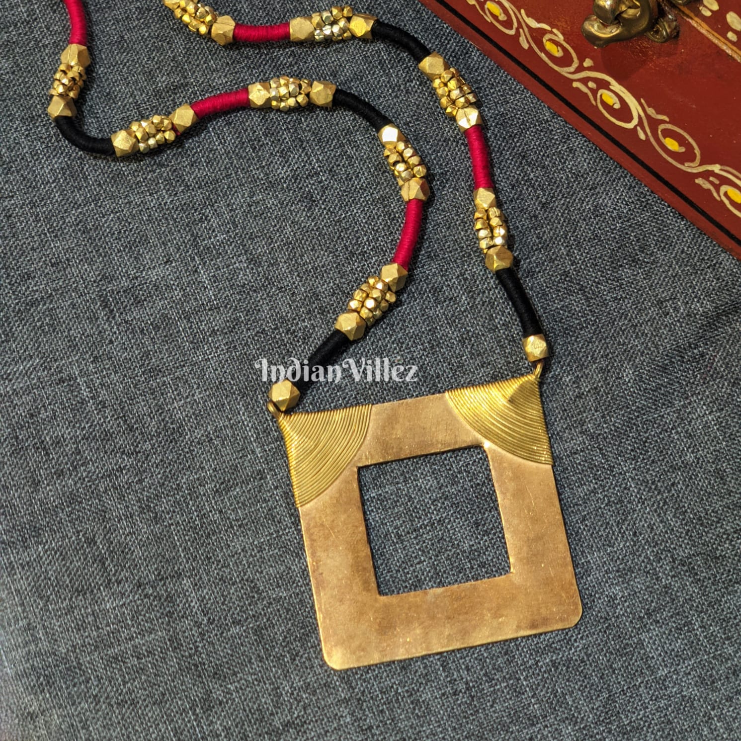 IndianVillèz Handmade Tribal Dhokra Necklace - Home & Star