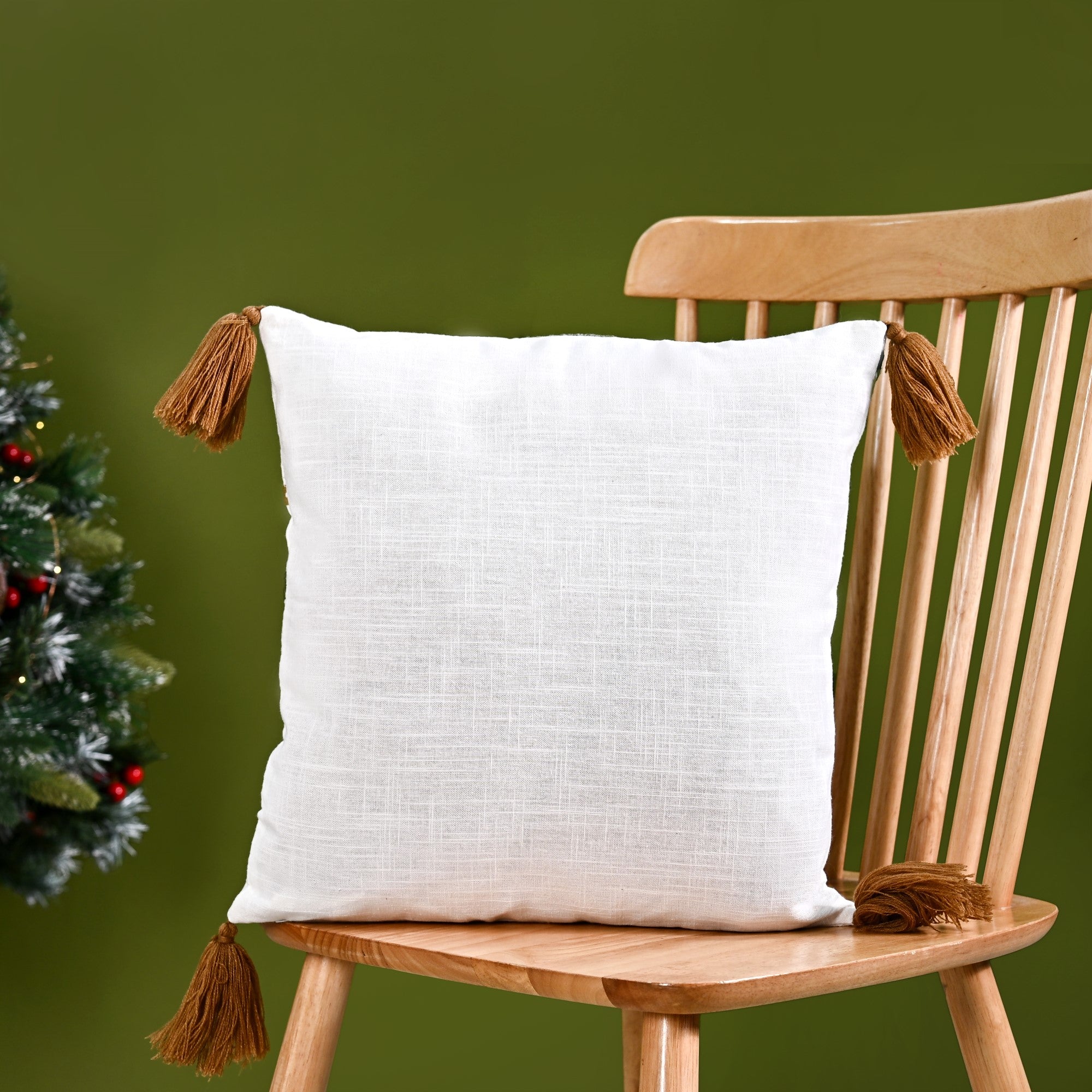 Nestasia Snowy White Sofa Cushion Cover With Christmas Trees 40x40cm - view 7
