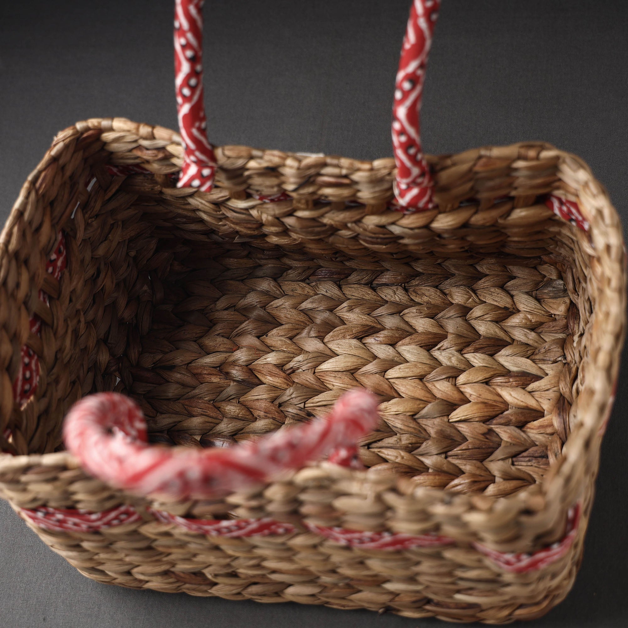 ASAMA Brown - Handcrafted Organic Water Hyacinth Basket - view 5