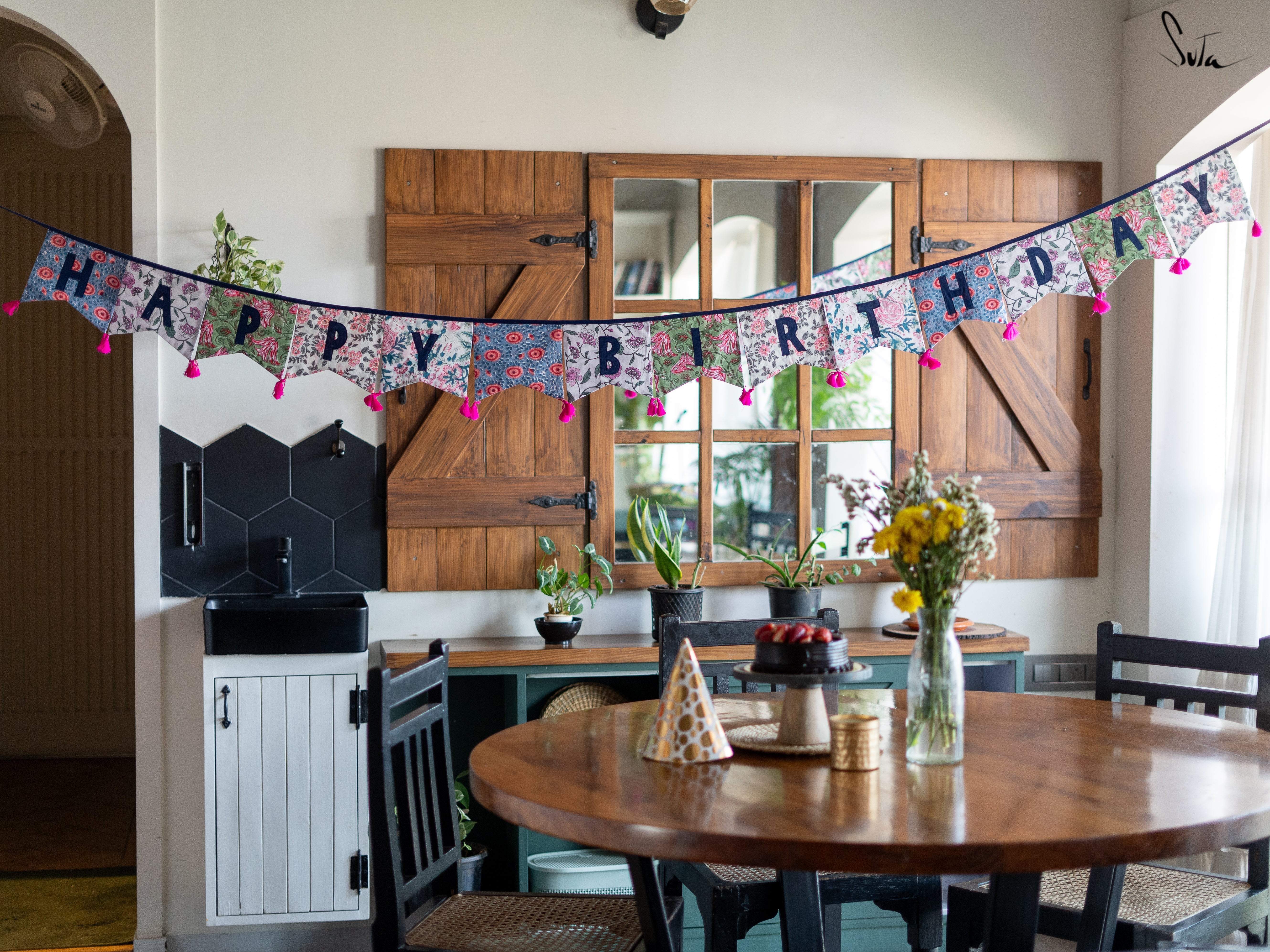 suta.in Birthday Burst - view 2