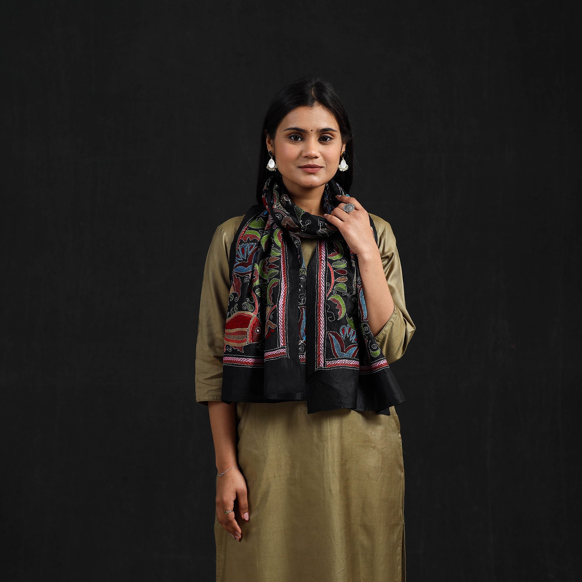 KHUSHBASH - HAPPY LOOM OF EAST Black - Handloom Silk Bengal Kantha Work Stole 34 - view 2