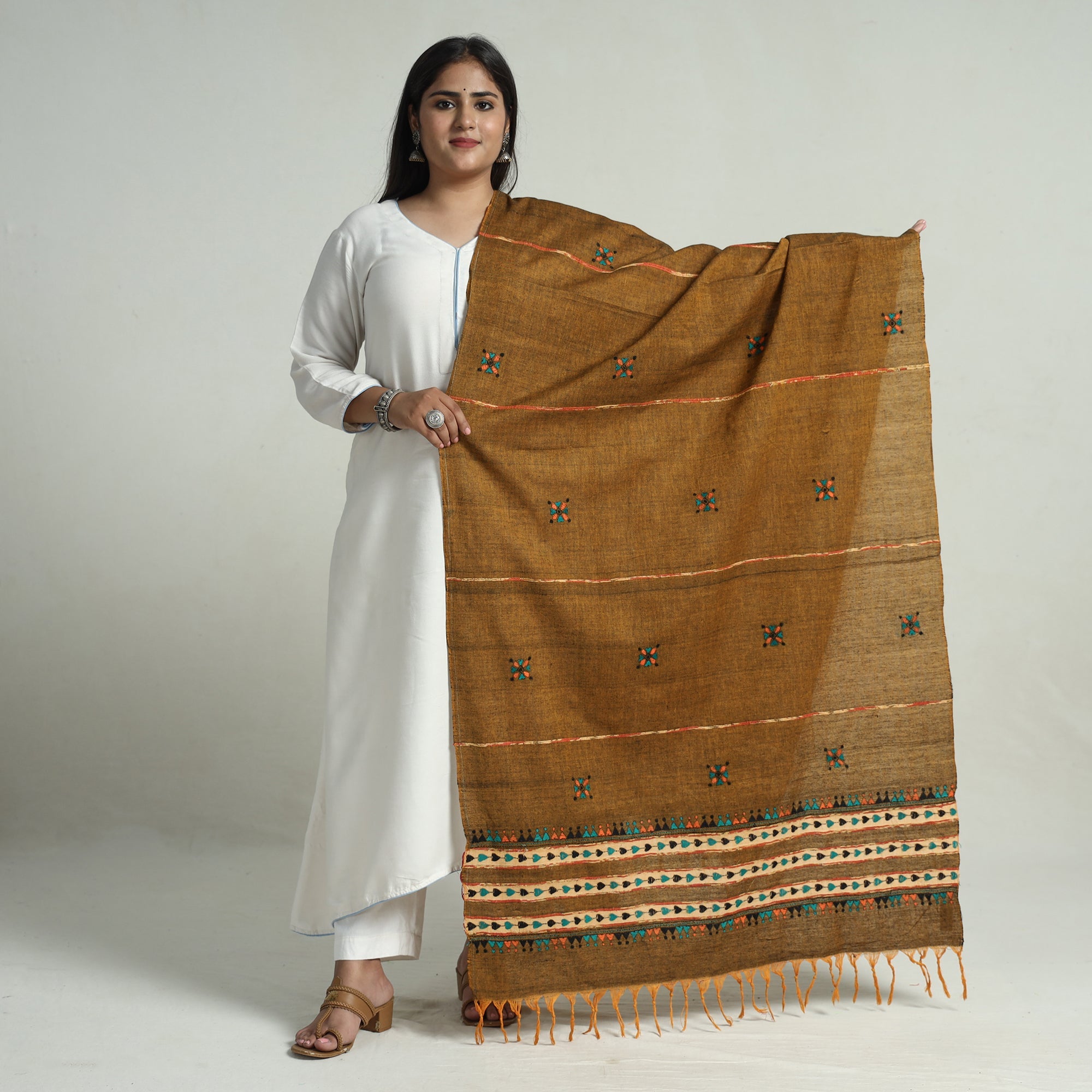 ASALKAAR Brown - Bengal Kantha Embroidery Khes Handwoven Cotton Dupatta with Tassels 136