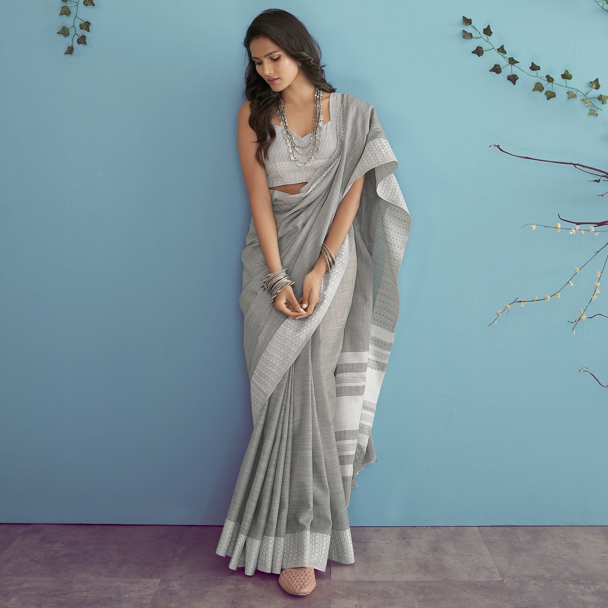 Peachmode Grey Woven Linen Saree – Women's - view 2