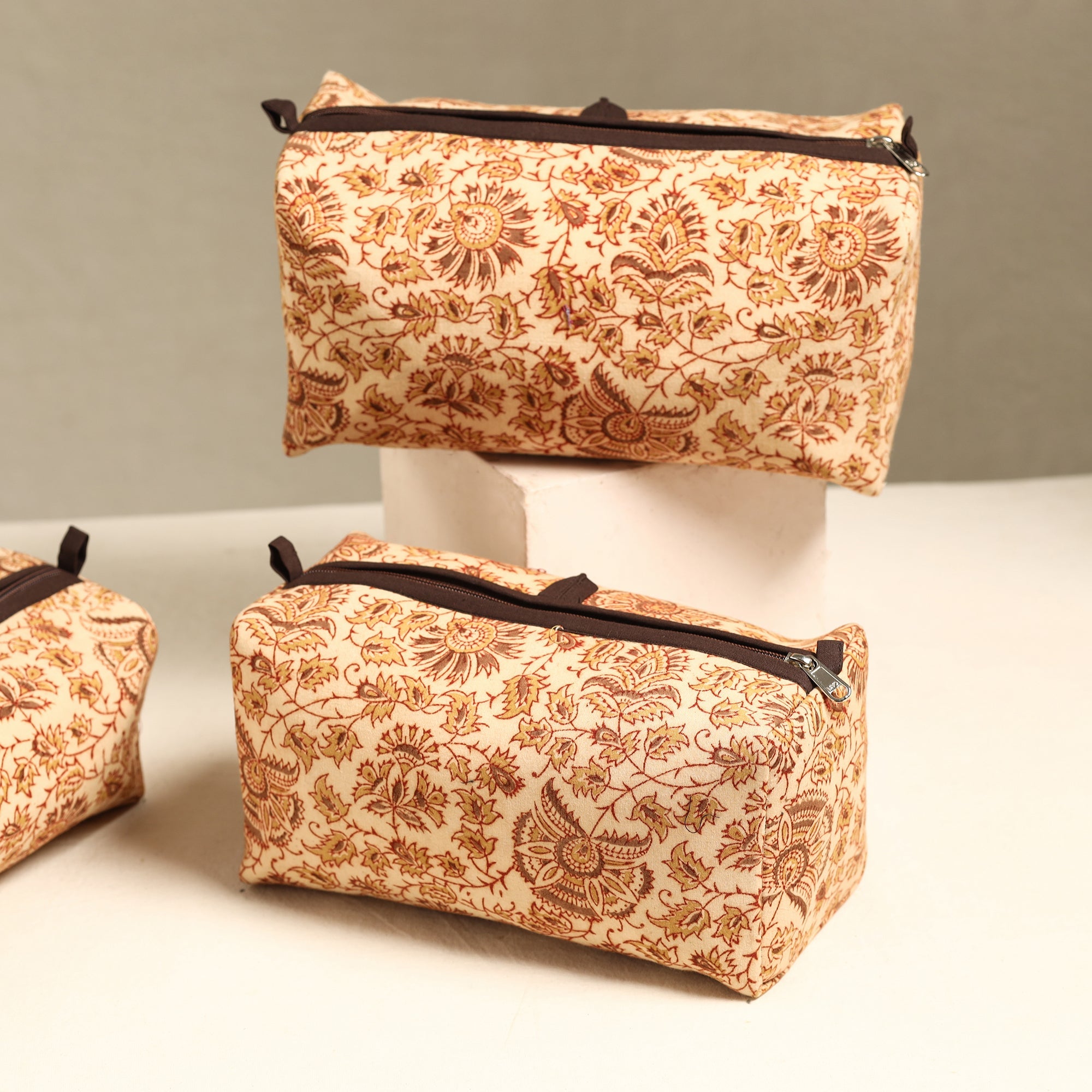 ITOKRI CRAFTS INITIATIVE Beige - Handmade Cotton Toiletry Bags (Set of 3) 09 - view 2