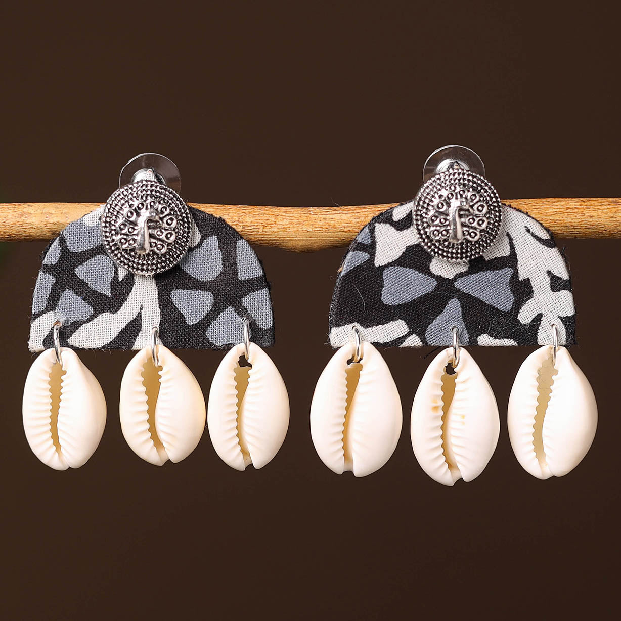 JALPARI Anay Handcrafted GS & Shell Work Fabart Earrings - view 2